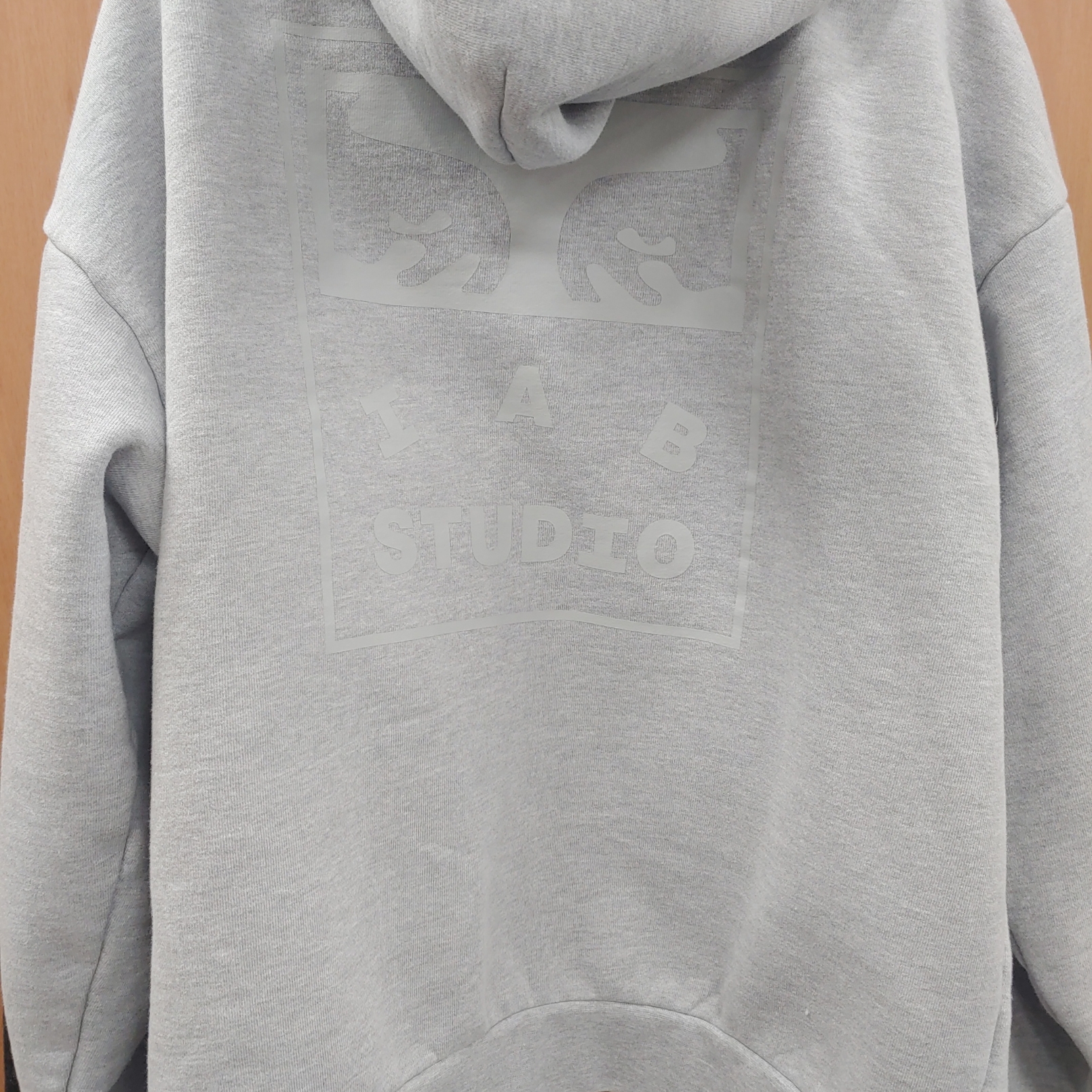 IAB Studio x Obey Icon Extra Heavy Zip Hoodie Grey Heather, IAB Studio Half Zip-Up Black White 착용 스타일 - 1