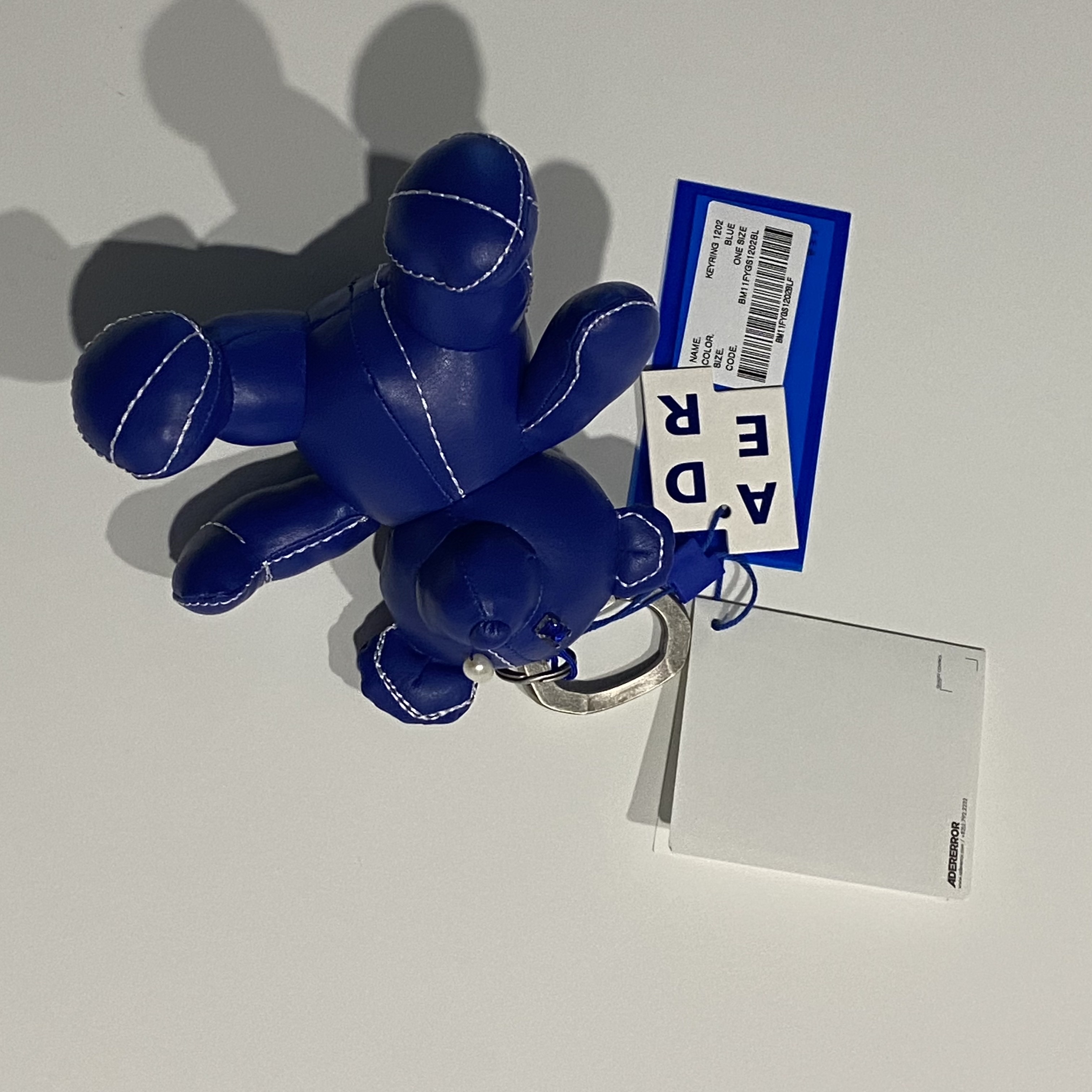 Ader Error Addy Bear Keyring Z-Blue 착용 스타일 - 3