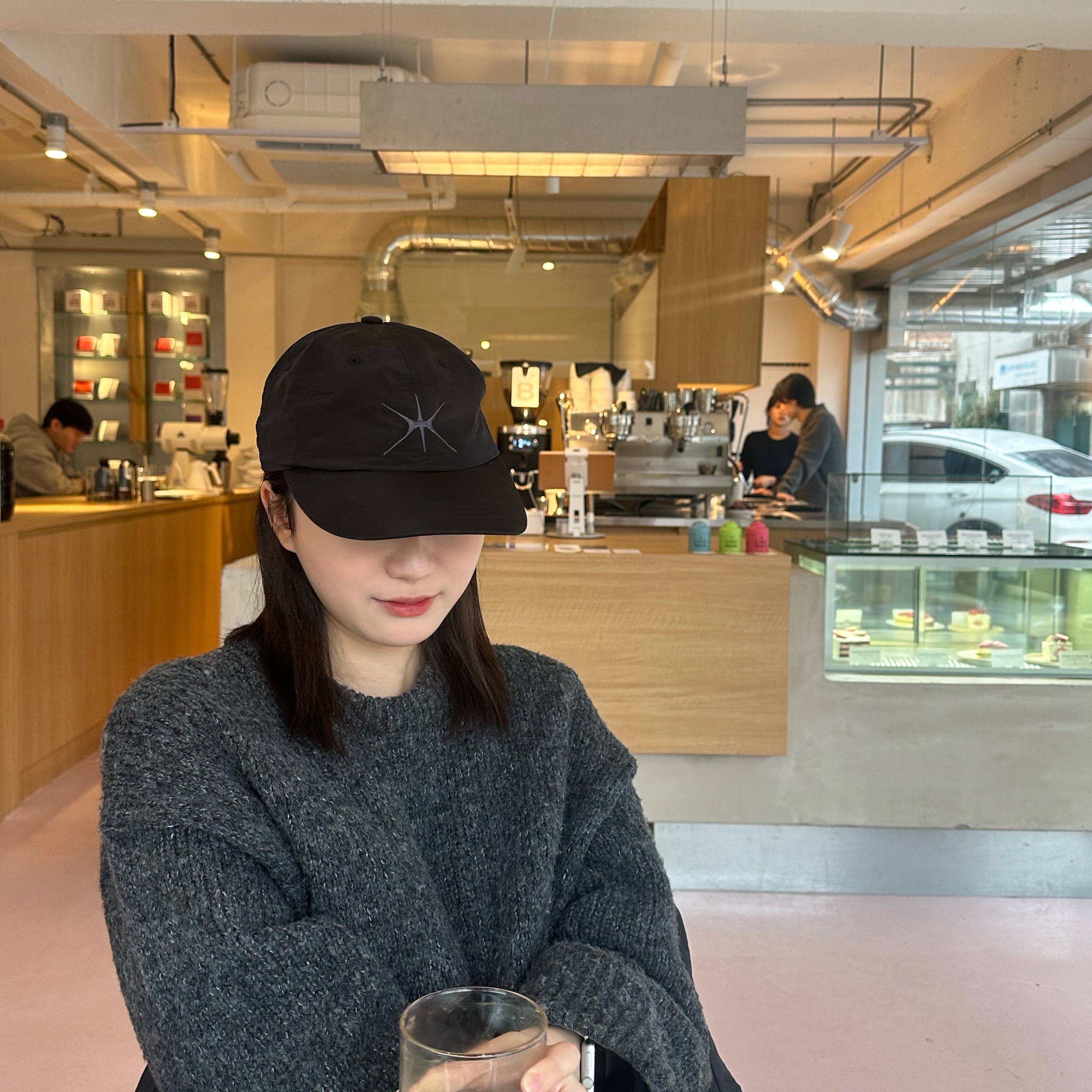 Yunse Hatch Nylon Cap Black 착용 스타일 - 3