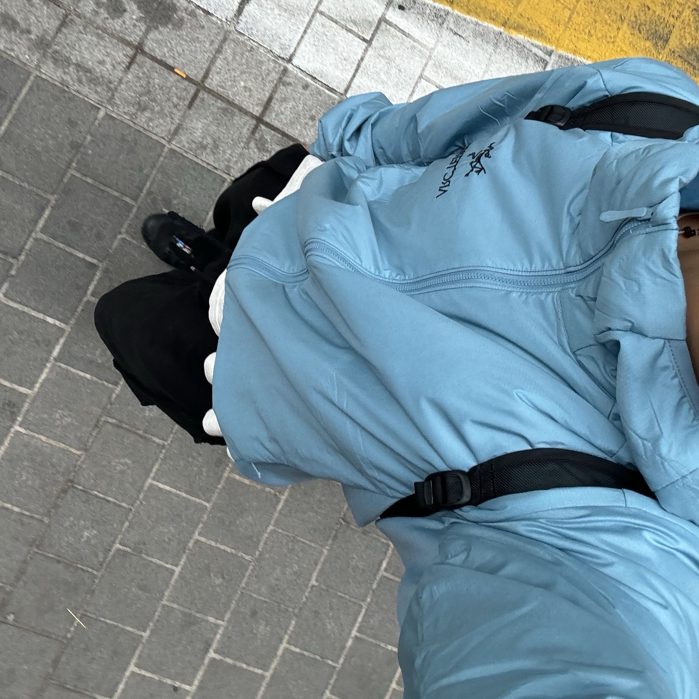 Arc'teryx Atom LT Hoody Solace 착용 스타일 - 3