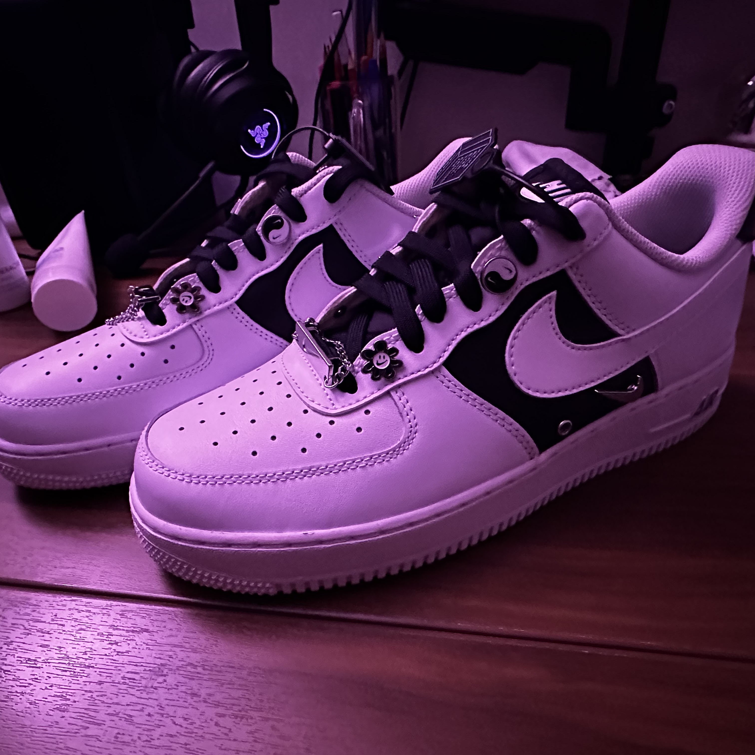 Nike Air Force 1 '07 PRM White Black 착용 스타일