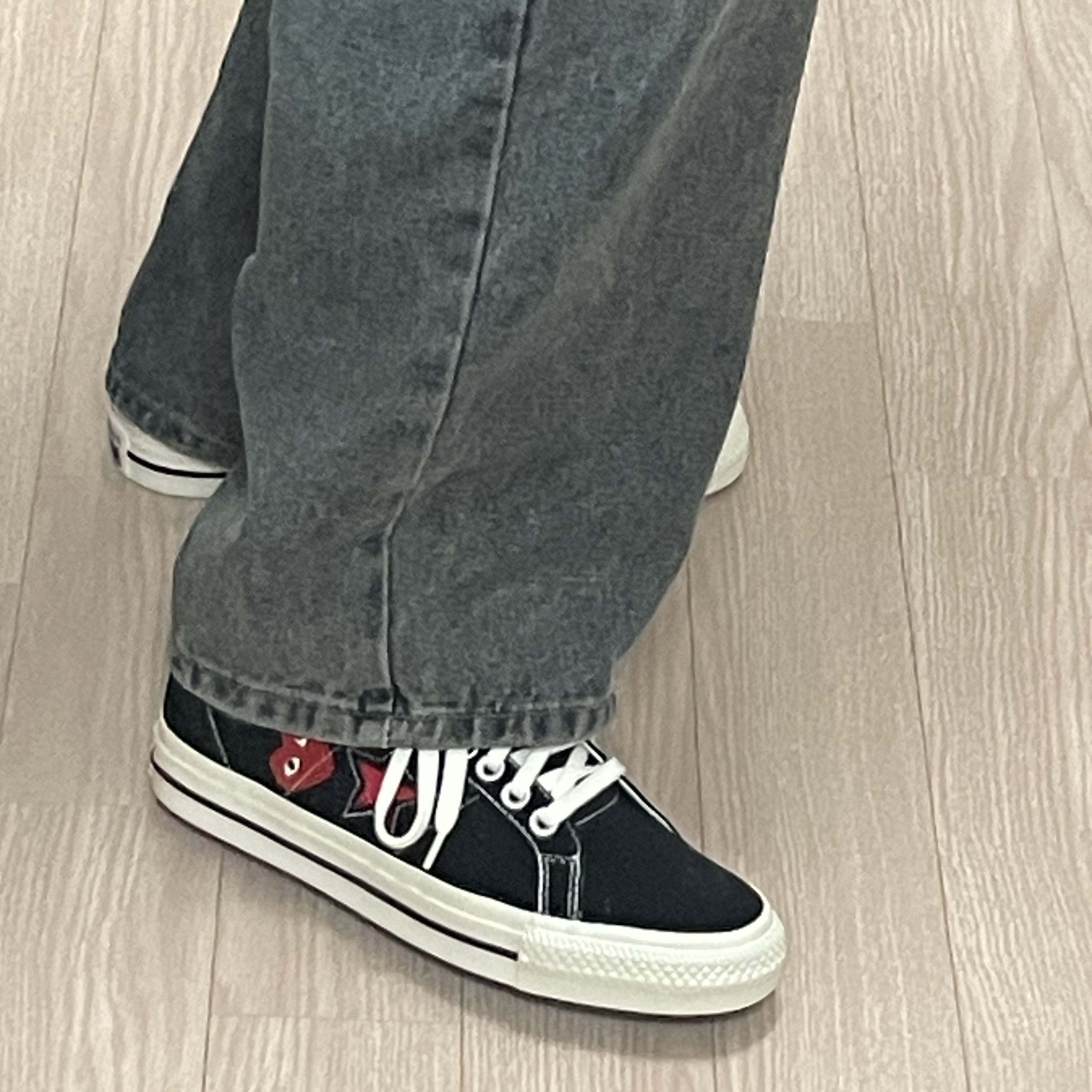Converse x Play Comme des Garcons One Star Ox Black 착용 스타일