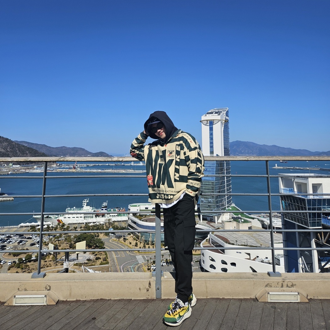 Nike x Cactus Plant Flea Market Long Sleeve Polo Natural - US/EU, Nike x Sacai VaporWaffle Tour Yellow & Gorge Green Sail 착용 스타일 - 1