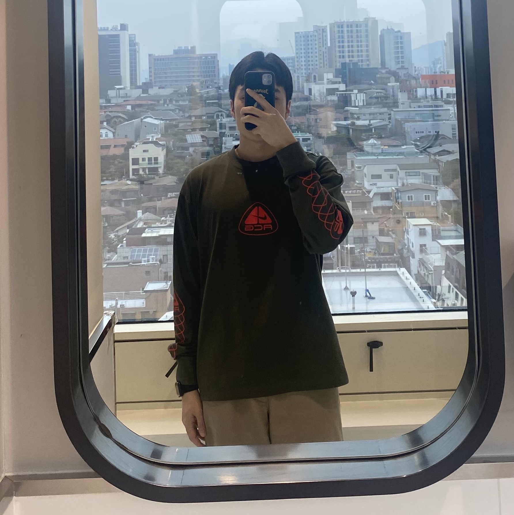 Nike NRG ACG Seasonal Lungs Long Sleeve T-Shirt Cargo Khaki - US/EU 착용 스타일
