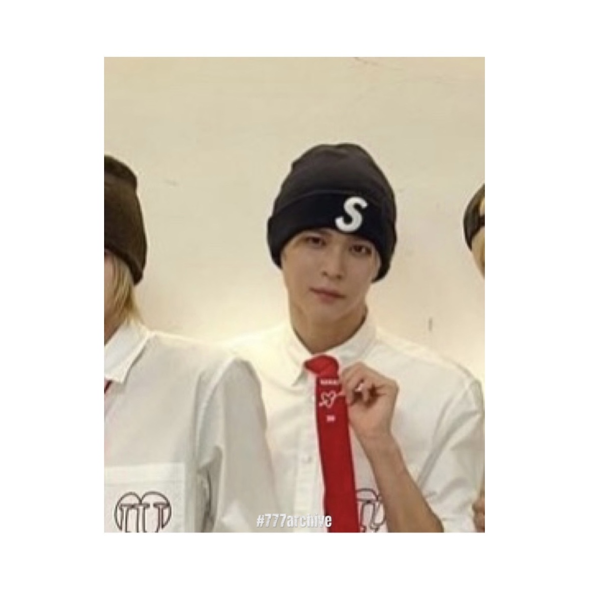 Supreme New Era S Logo Beanie Navy - 23FW, Chrome Hearts Cross Patch Cashmere Beanie Black Blue 착용 스타일 - 2