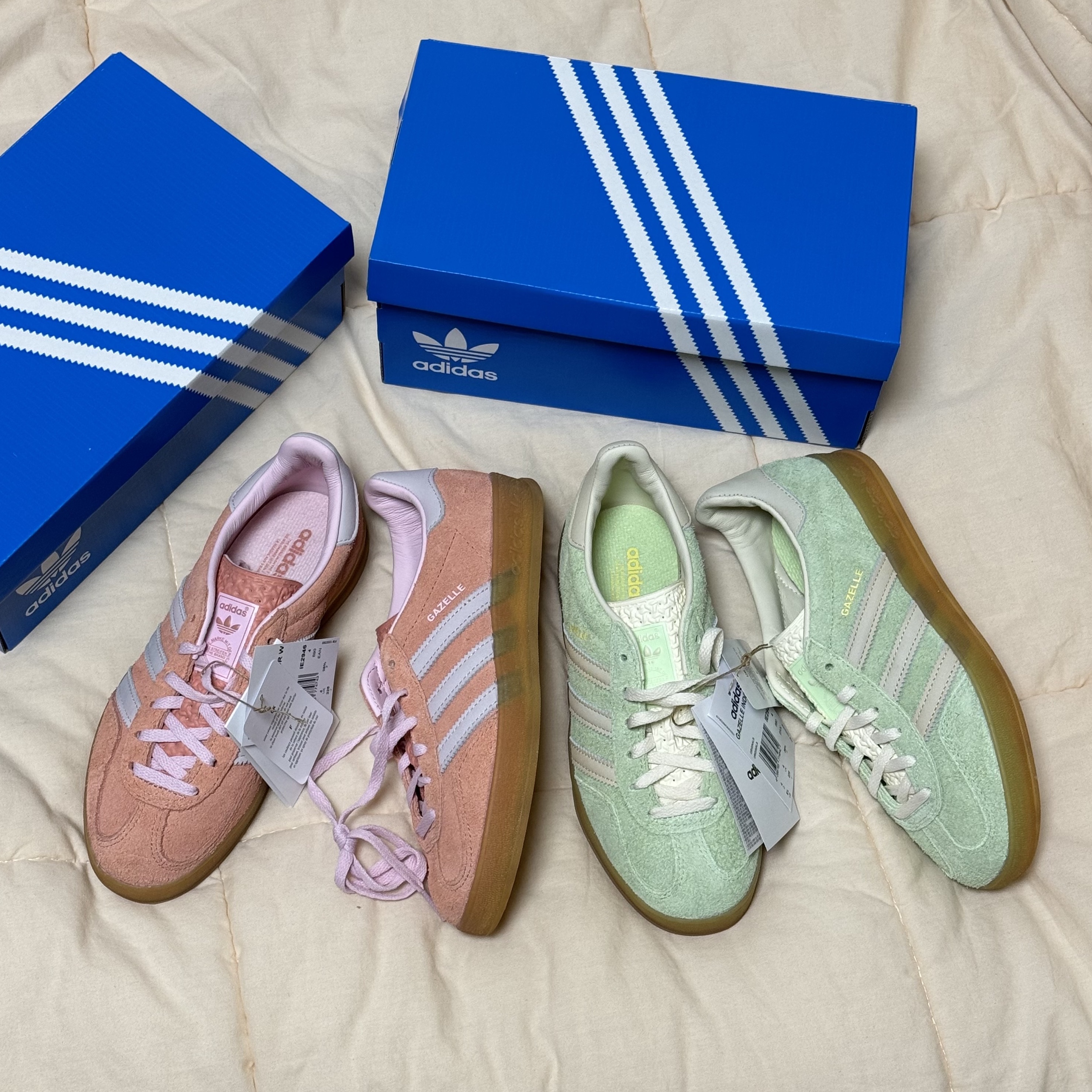 (W) Adidas Gazelle Indoor Wonder Clay Clear Pink, (W) Adidas Gazelle Indoor Semi Green Spark Almost Yellow 착용 스타일