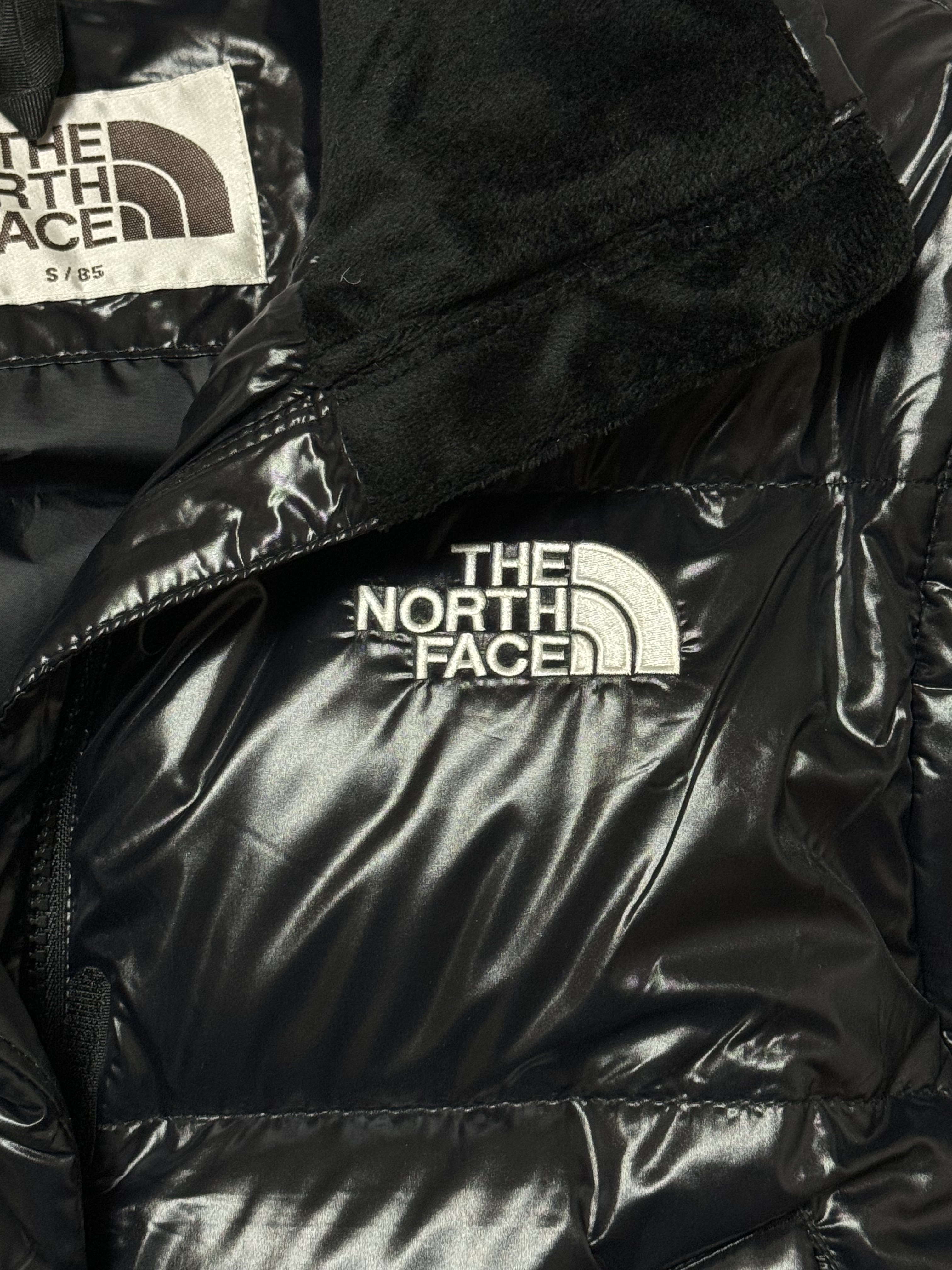 (W) The North Face White Label Glossy Detachable Down Jacket Black 착용 스타일