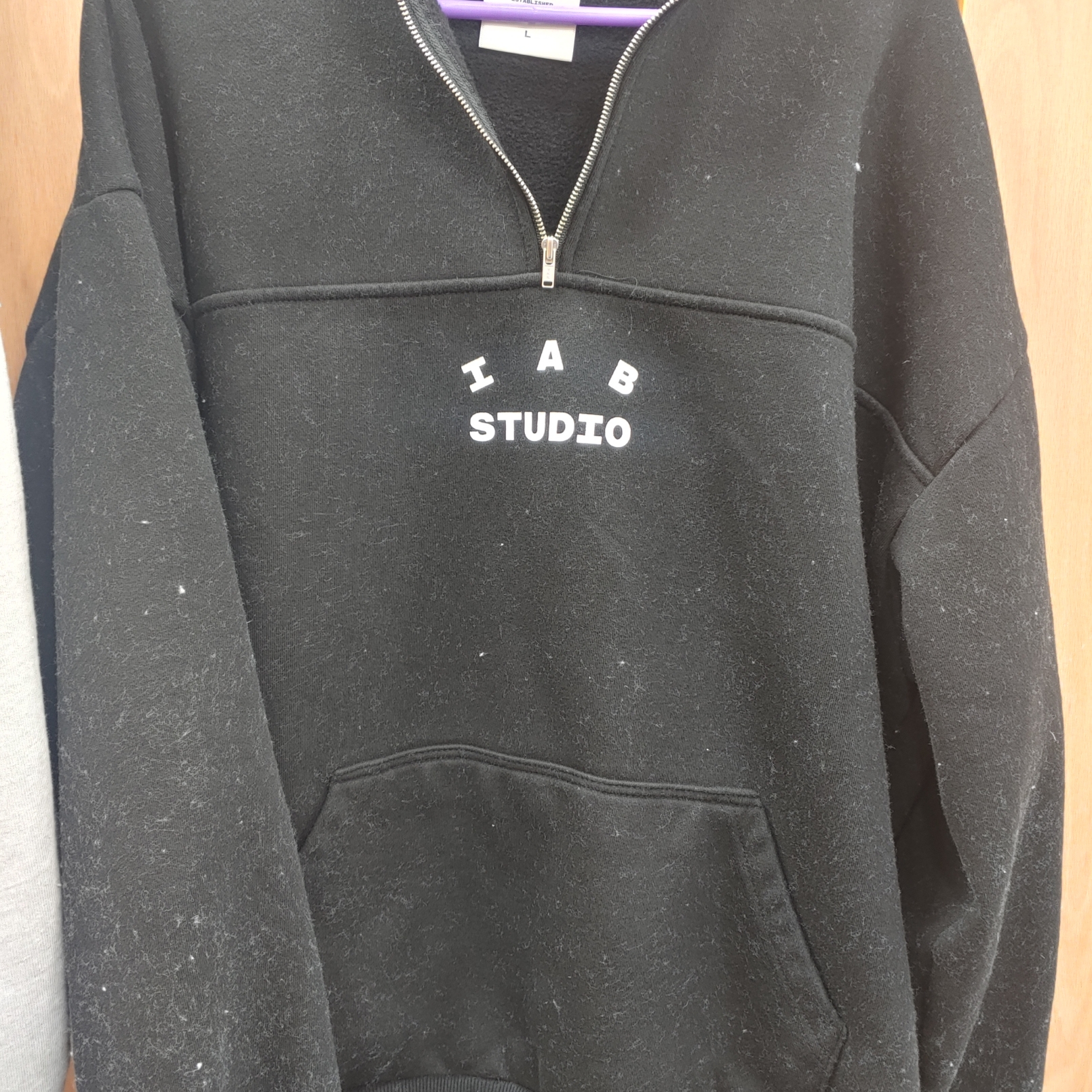 IAB Studio x Obey Icon Extra Heavy Zip Hoodie Grey Heather, IAB Studio Half Zip-Up Black White 착용 스타일 - 4