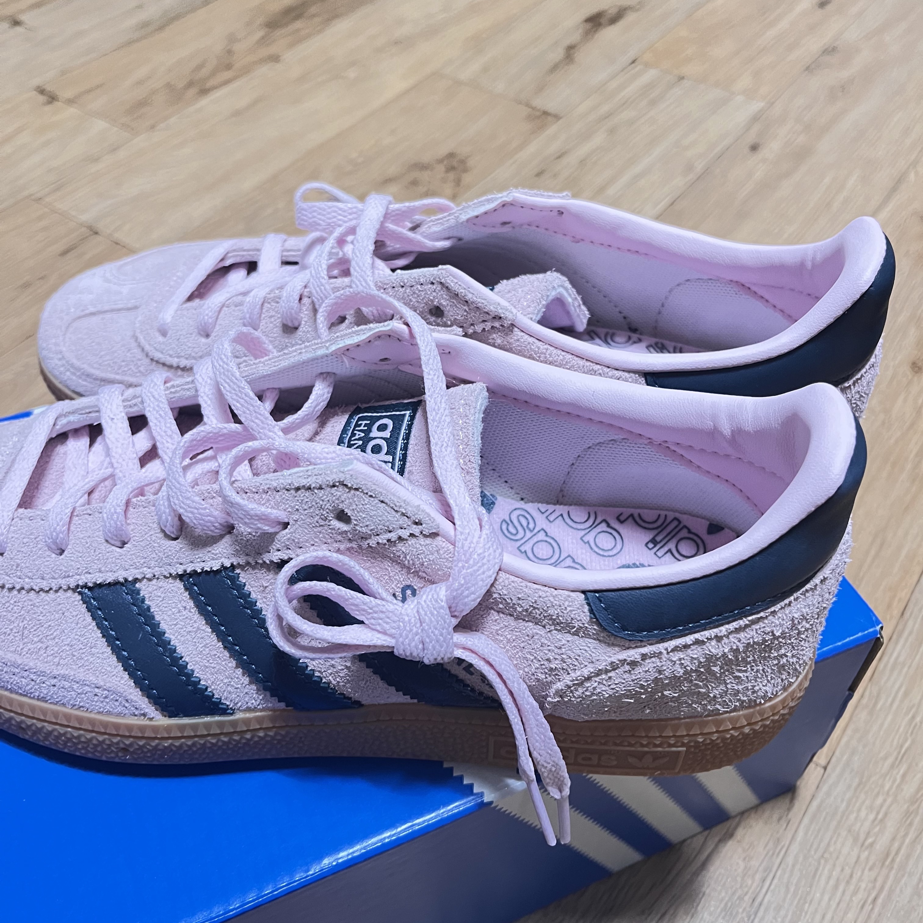 (W) Adidas Spezial Handball Clear Pink 착용 스타일