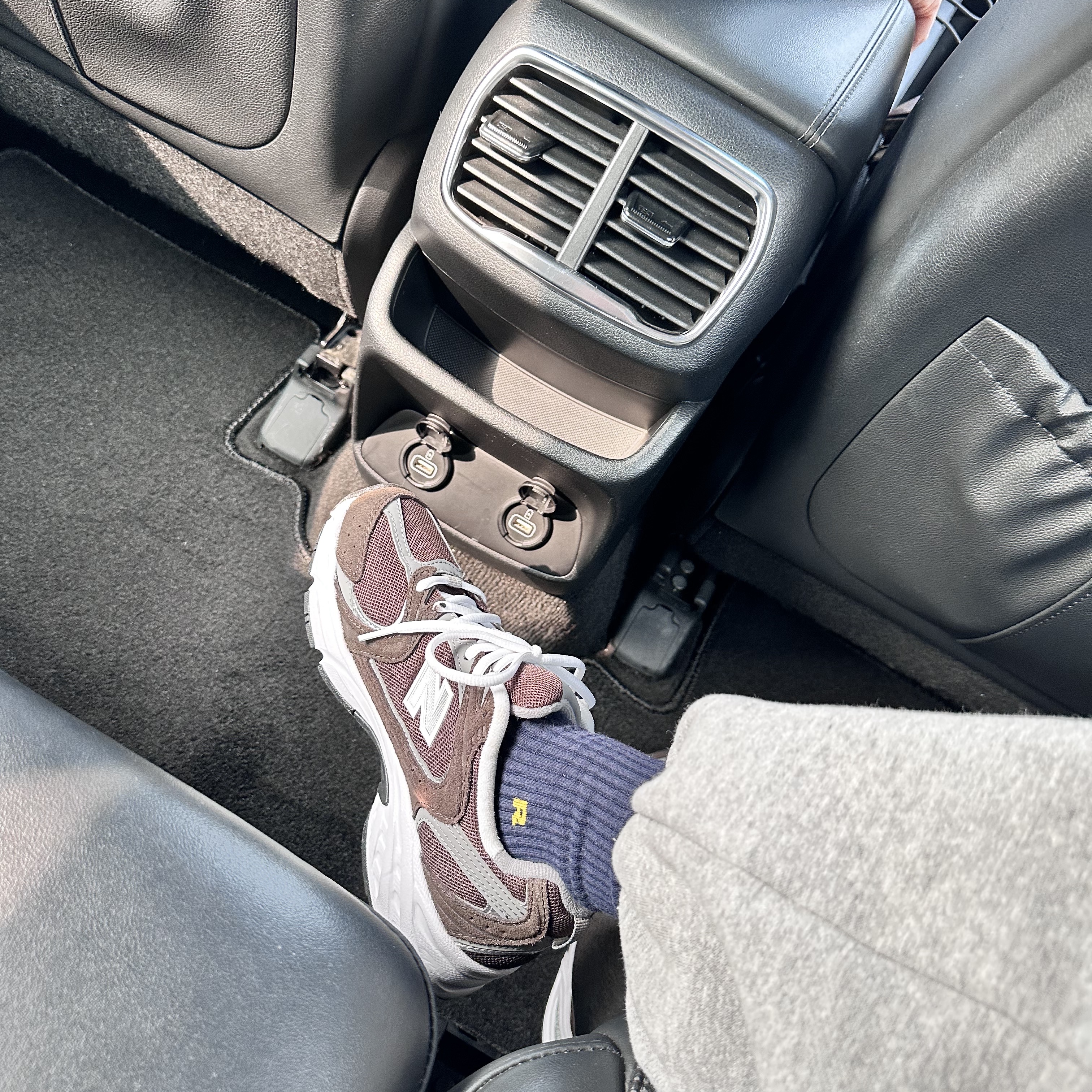 New Balance 530 Rich Earth 착용 스타일 - 3