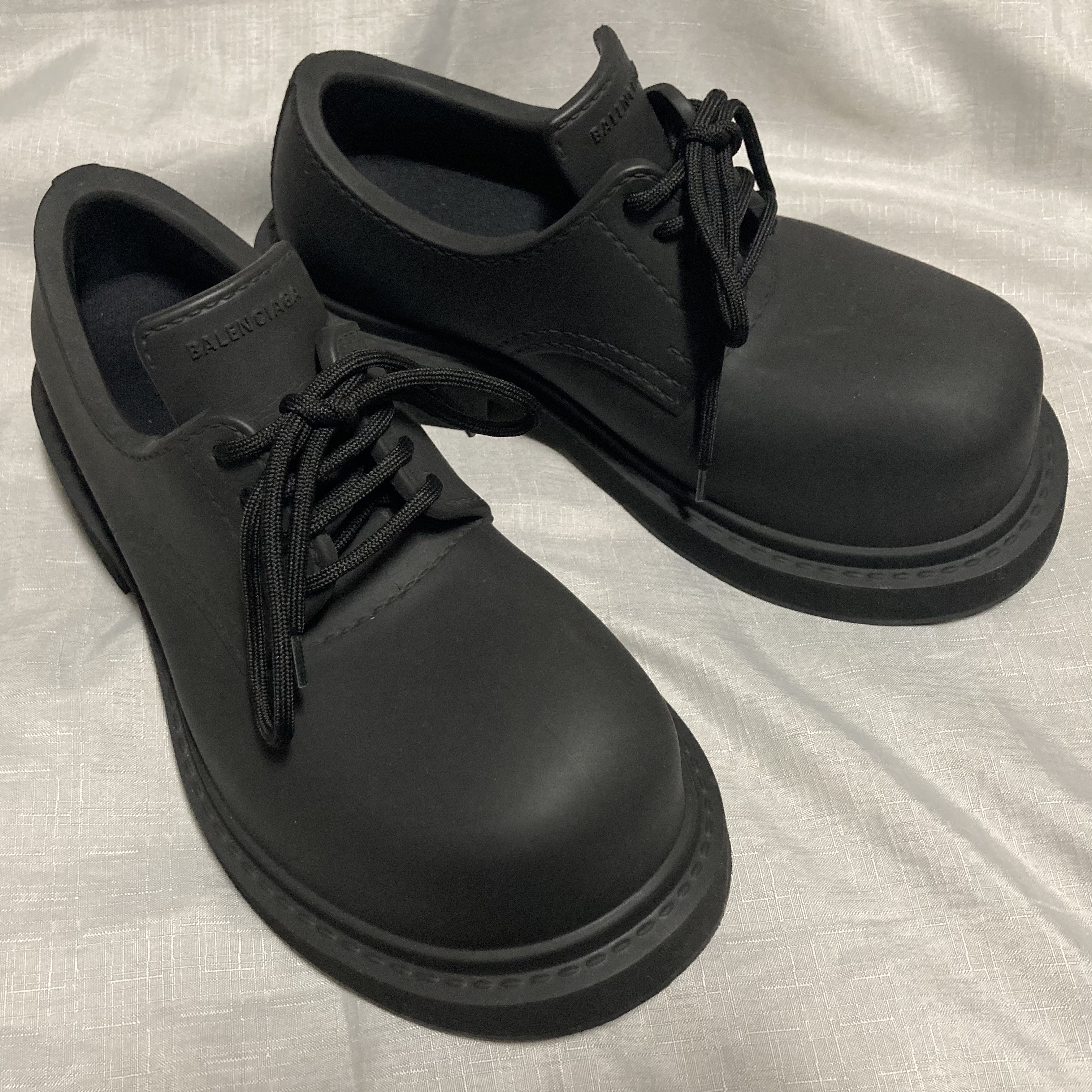 Balenciaga Steroid Derby Black 착용 스타일