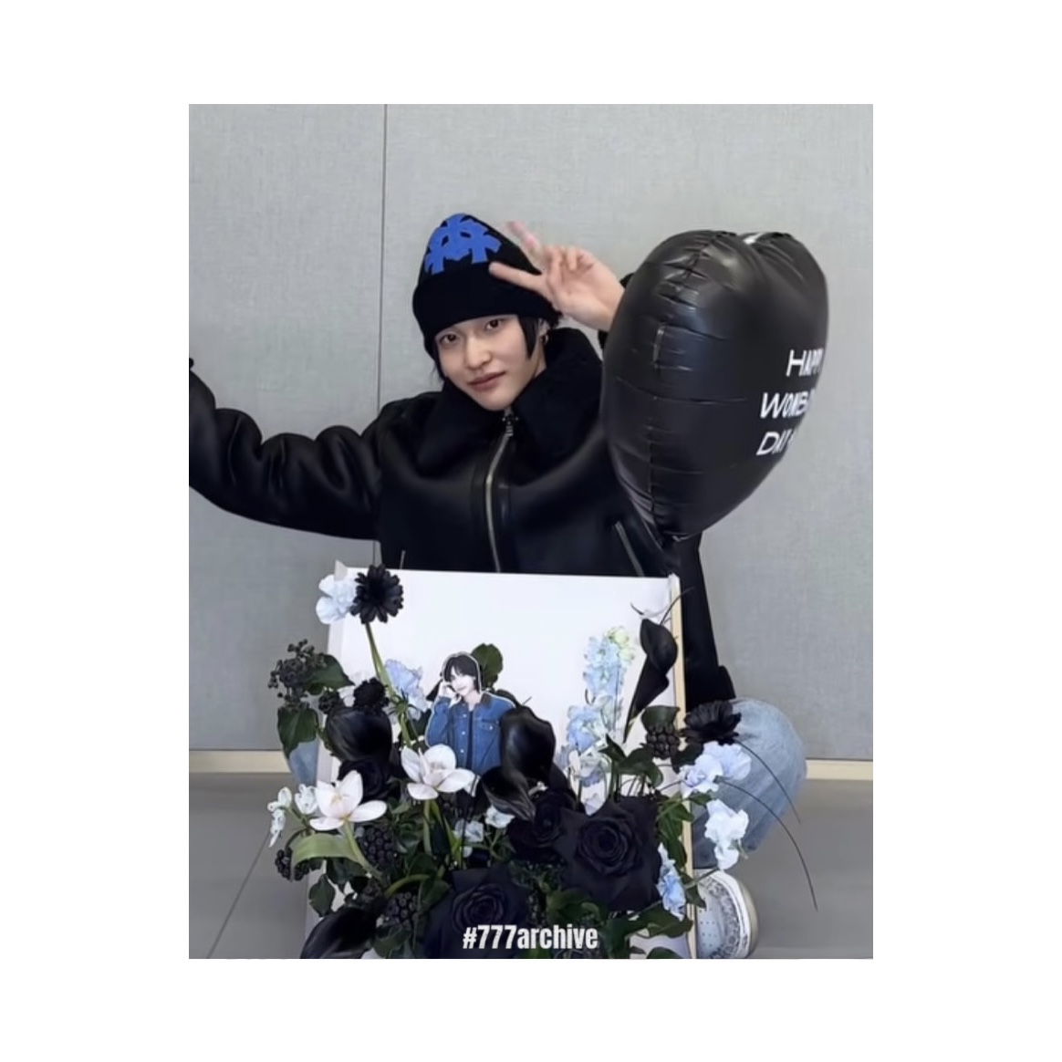 Supreme New Era S Logo Beanie Navy - 23FW, Chrome Hearts Cross Patch Cashmere Beanie Black Blue 착용 스타일 - 5