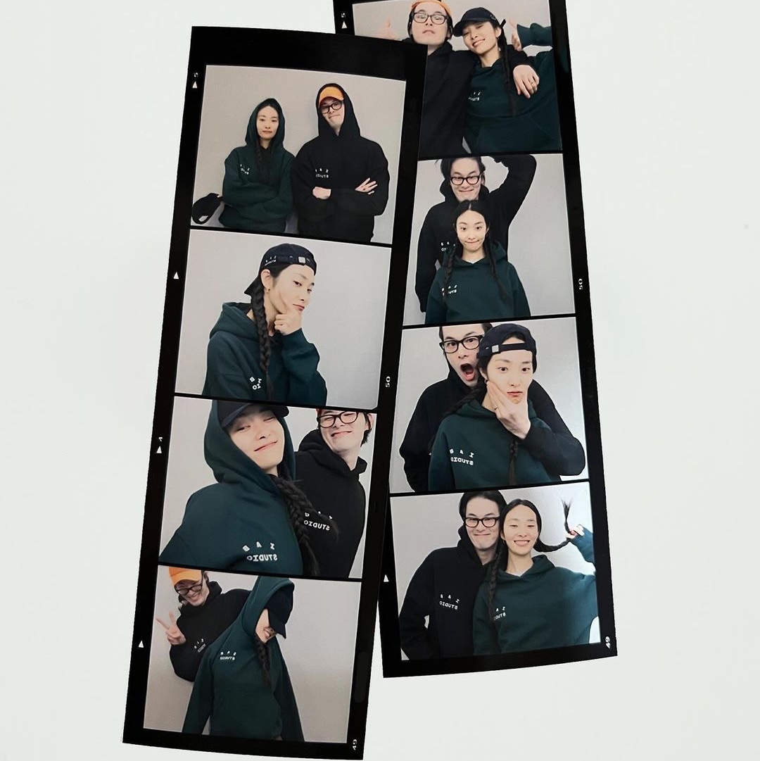 IAB Studio Hoodie Black, IAB Studio Hoodie Deep Green 착용 스타일 - 6