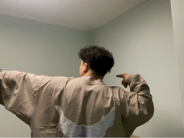 Yeezy Gap Engineered By Balenciaga Dove Long Sleeve T-Shirt Beige 착용 스타일 - 2