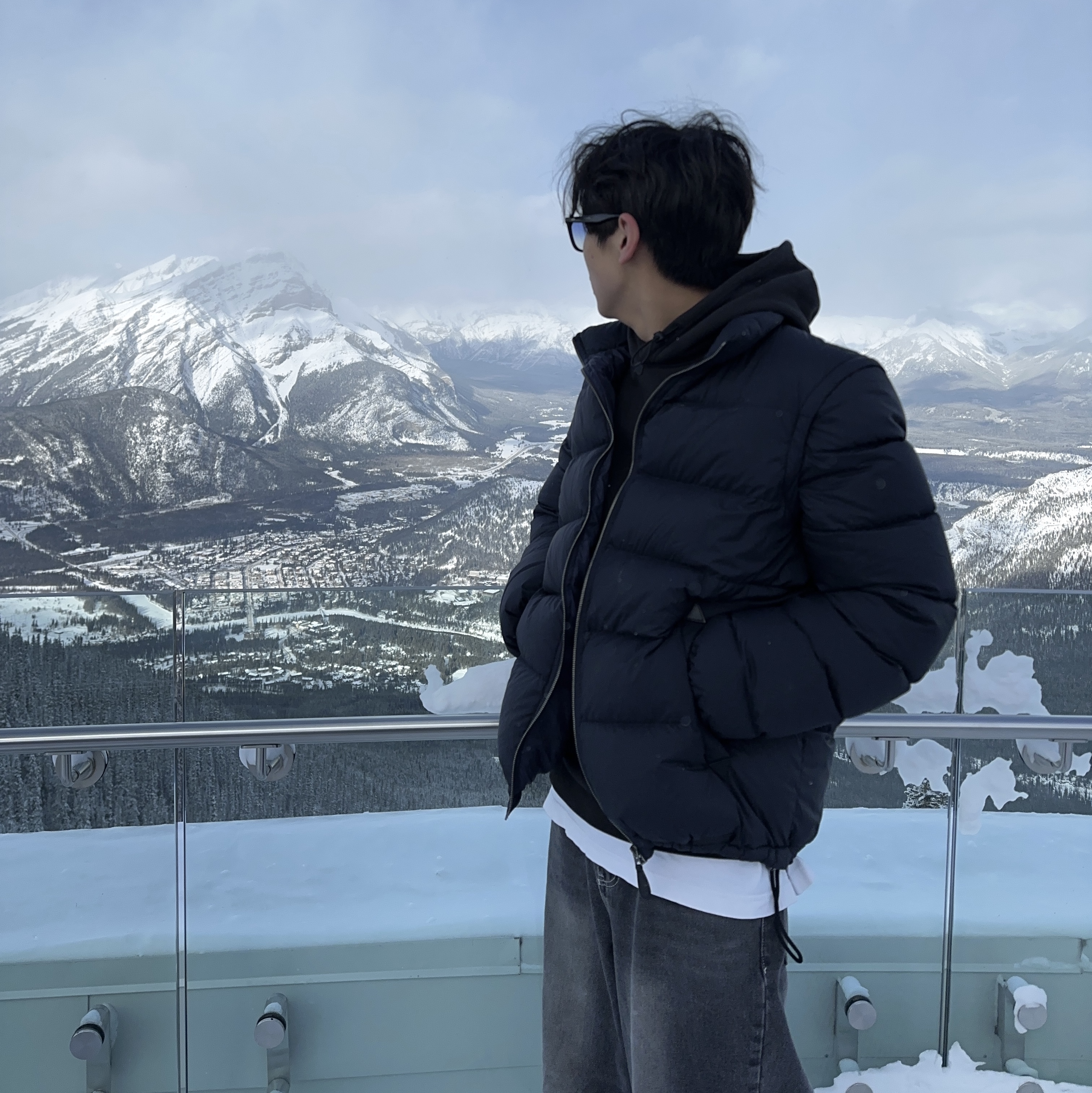 Palace Tri Pocket Hood Black - 23SS, Burberry Detachable Sleeve Hooded Puffer Jacket Navy 착용 스타일 - 2