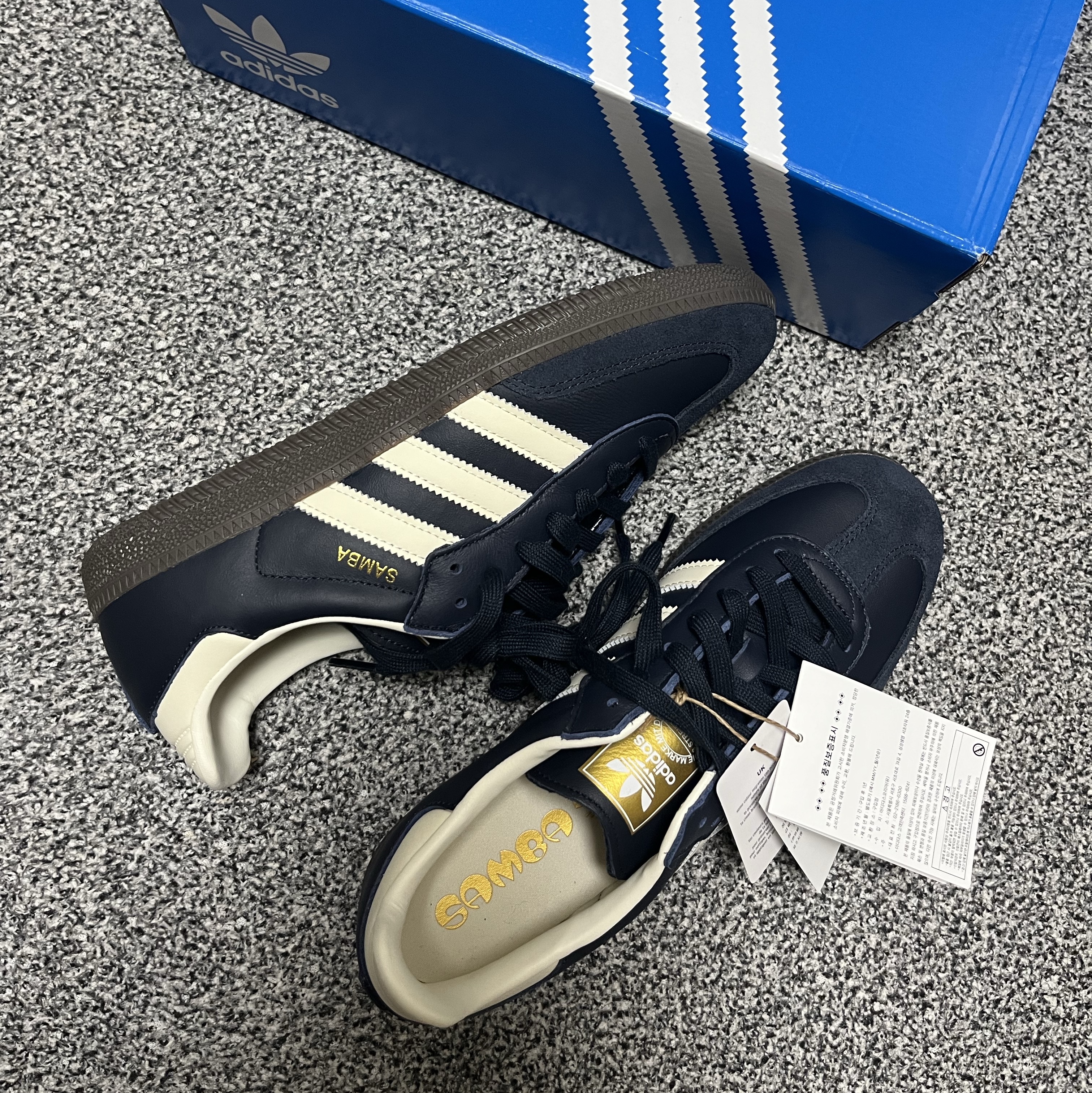 Adidas Samba OG Night Navy Cream White 착용 스타일 - 1