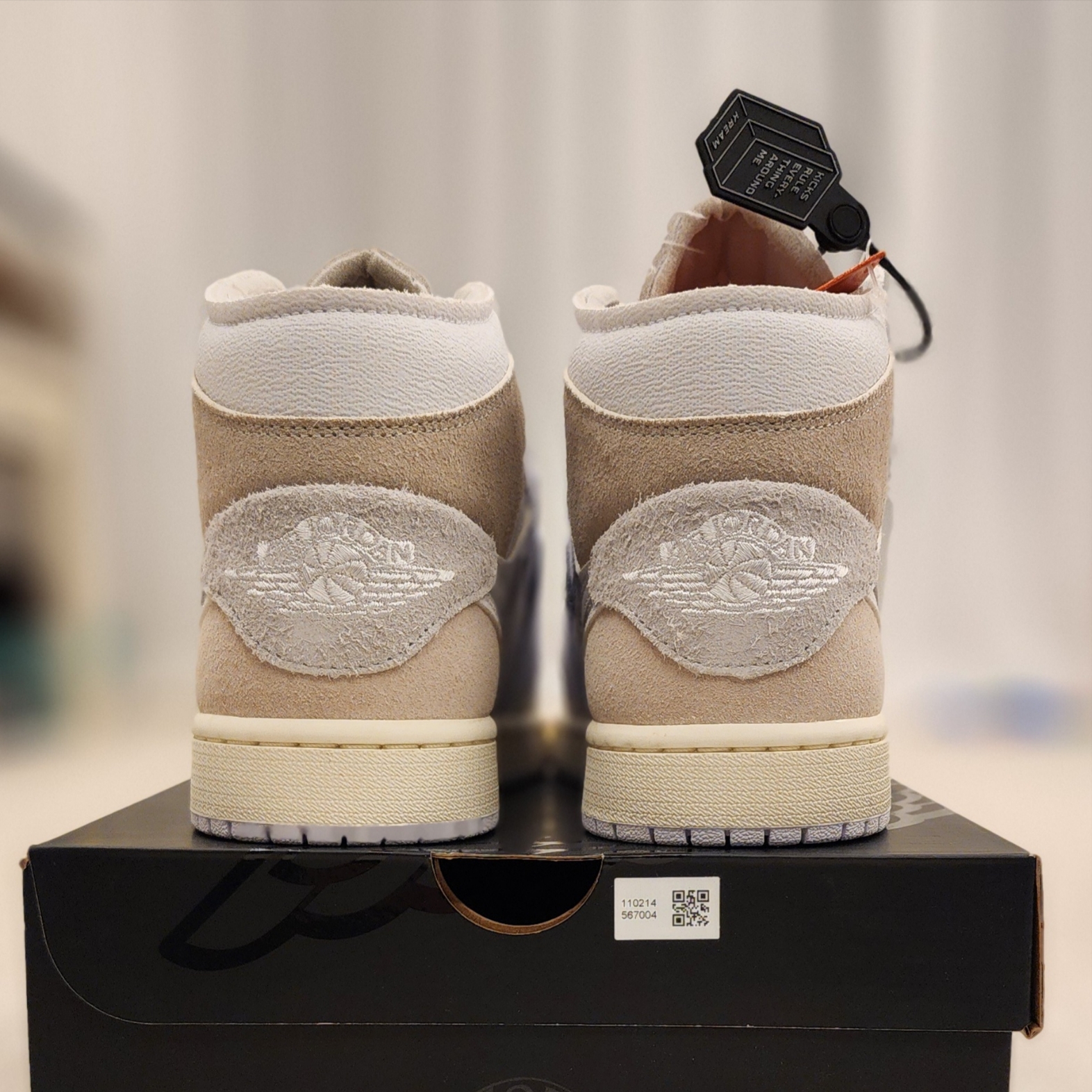 Jordan 1 Mid SE Craft White Light Orewood Brown 착용 스타일 - 3