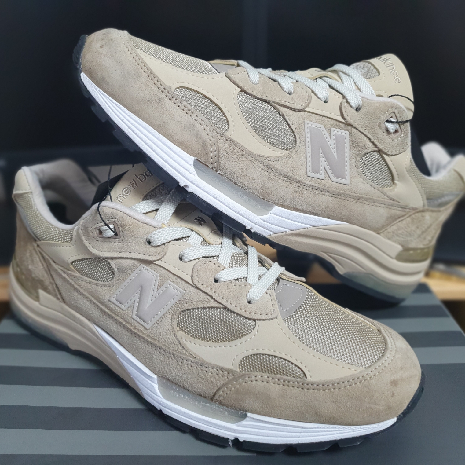 New Balance 992 Made in USA Tan 착용 스타일