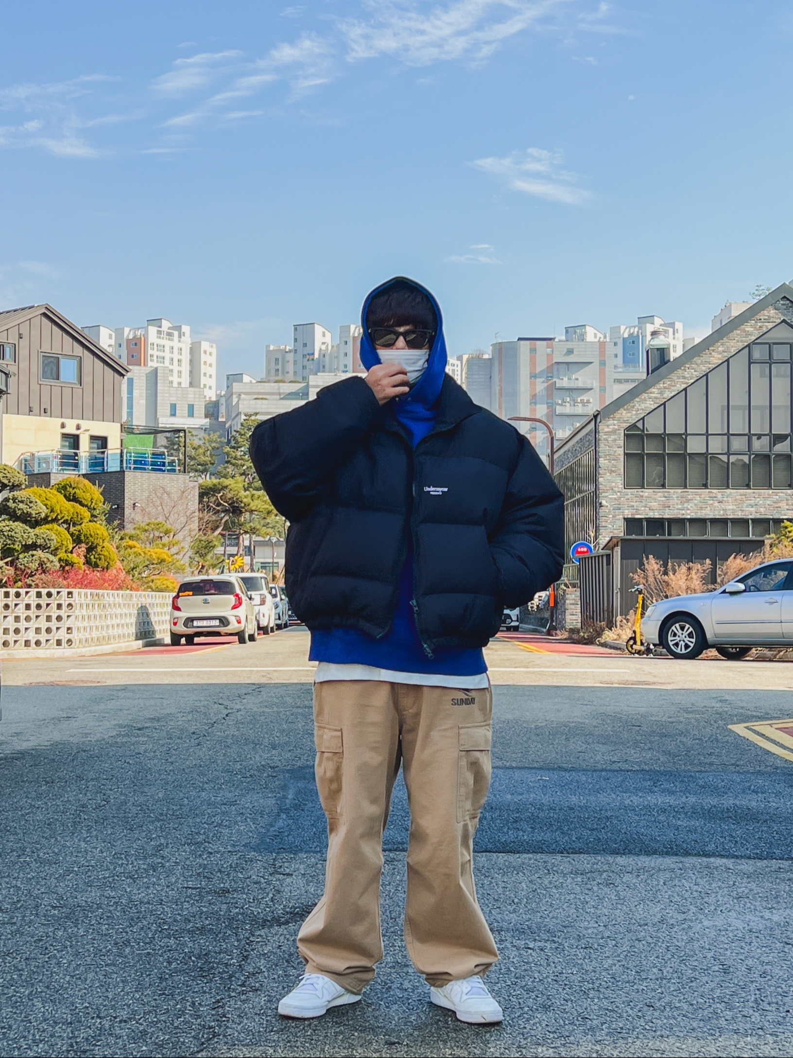 Adidas Forum Low Triple White, Undermycar Mu.15 Anti Fxxking Logo Play Triple Logo Crop Padding Jacket Black 착용 스타일 - 1