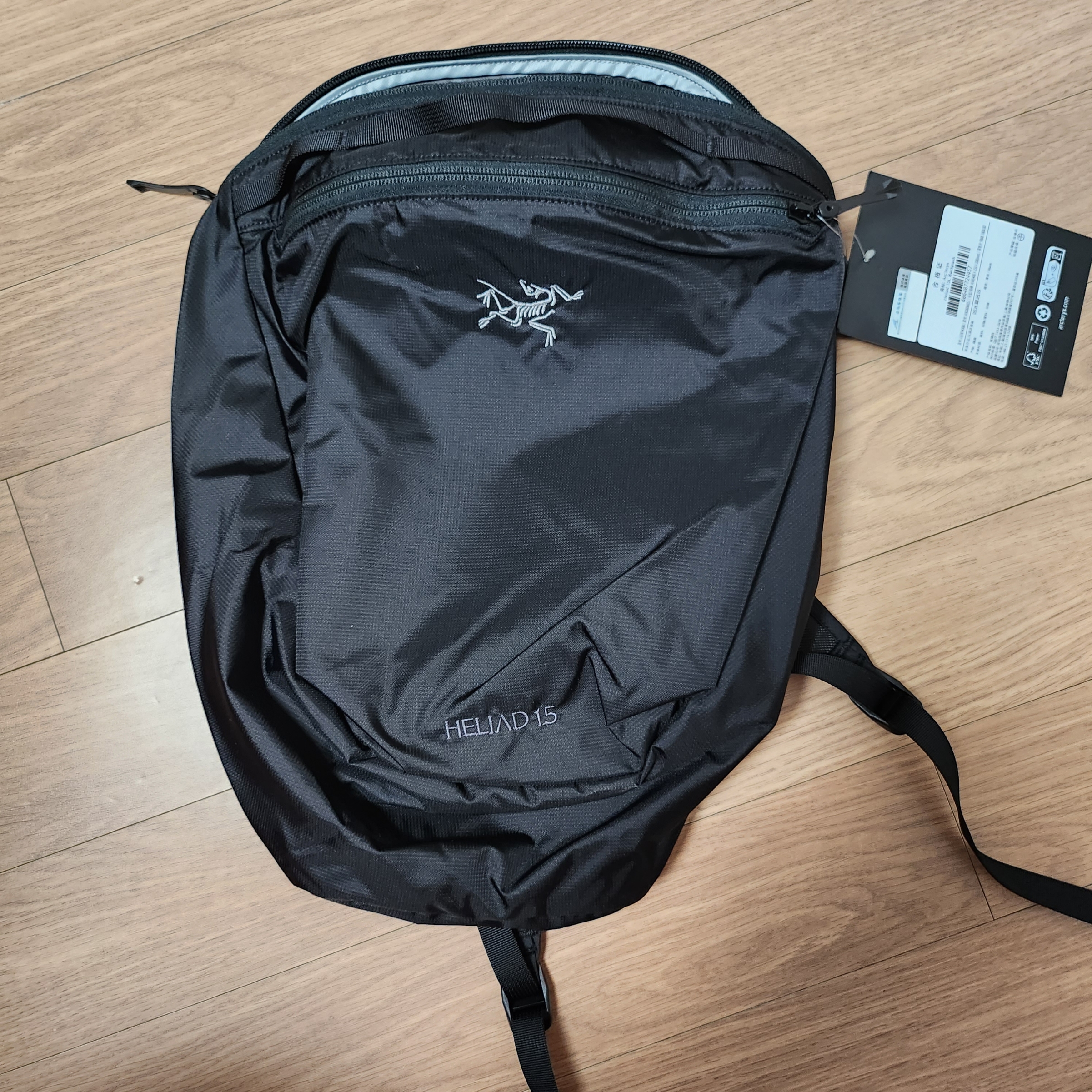 Arc'teryx Heliad 15 Backpack Black 착용 스타일