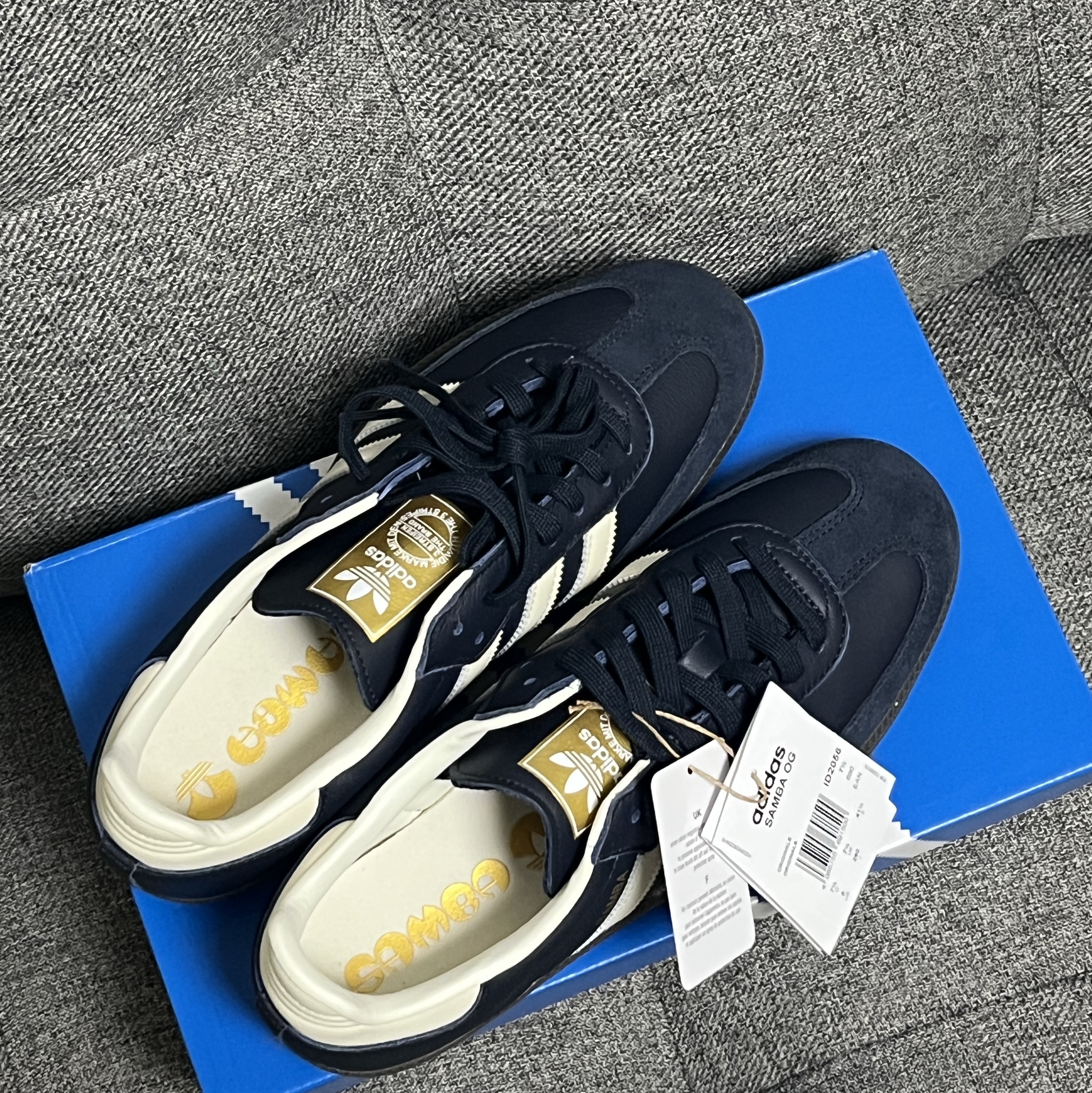 Adidas Samba OG Night Navy Cream White 착용 스타일 - 3
