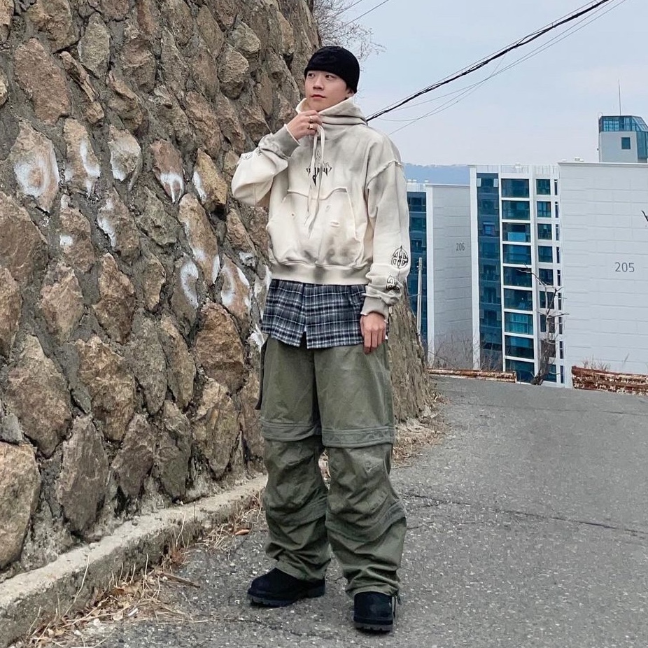 Farfromwhat Far Layered Work Pants Olive 착용 스타일