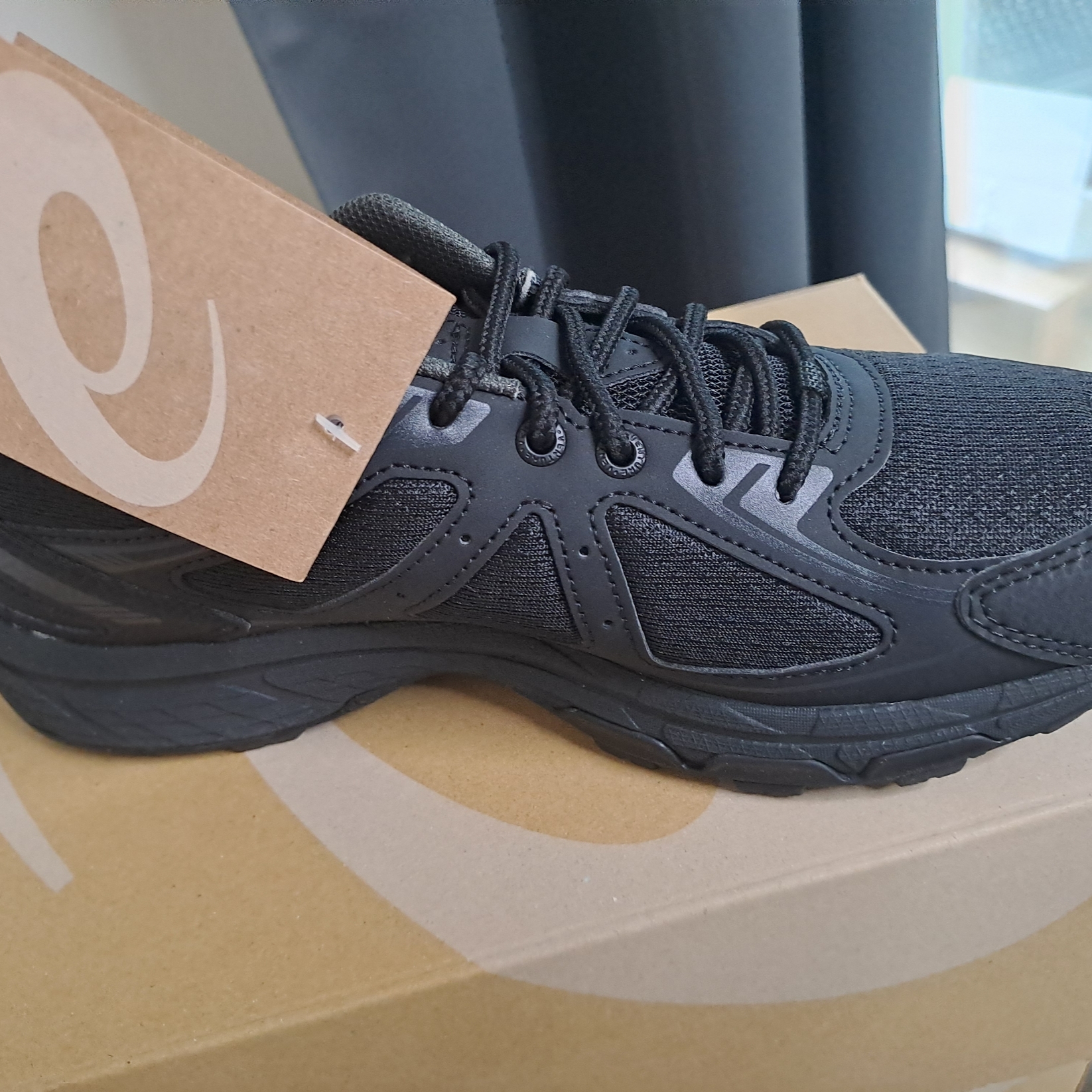 Asics Gel-Venture 6 SPS Black 착용 스타일 - 1