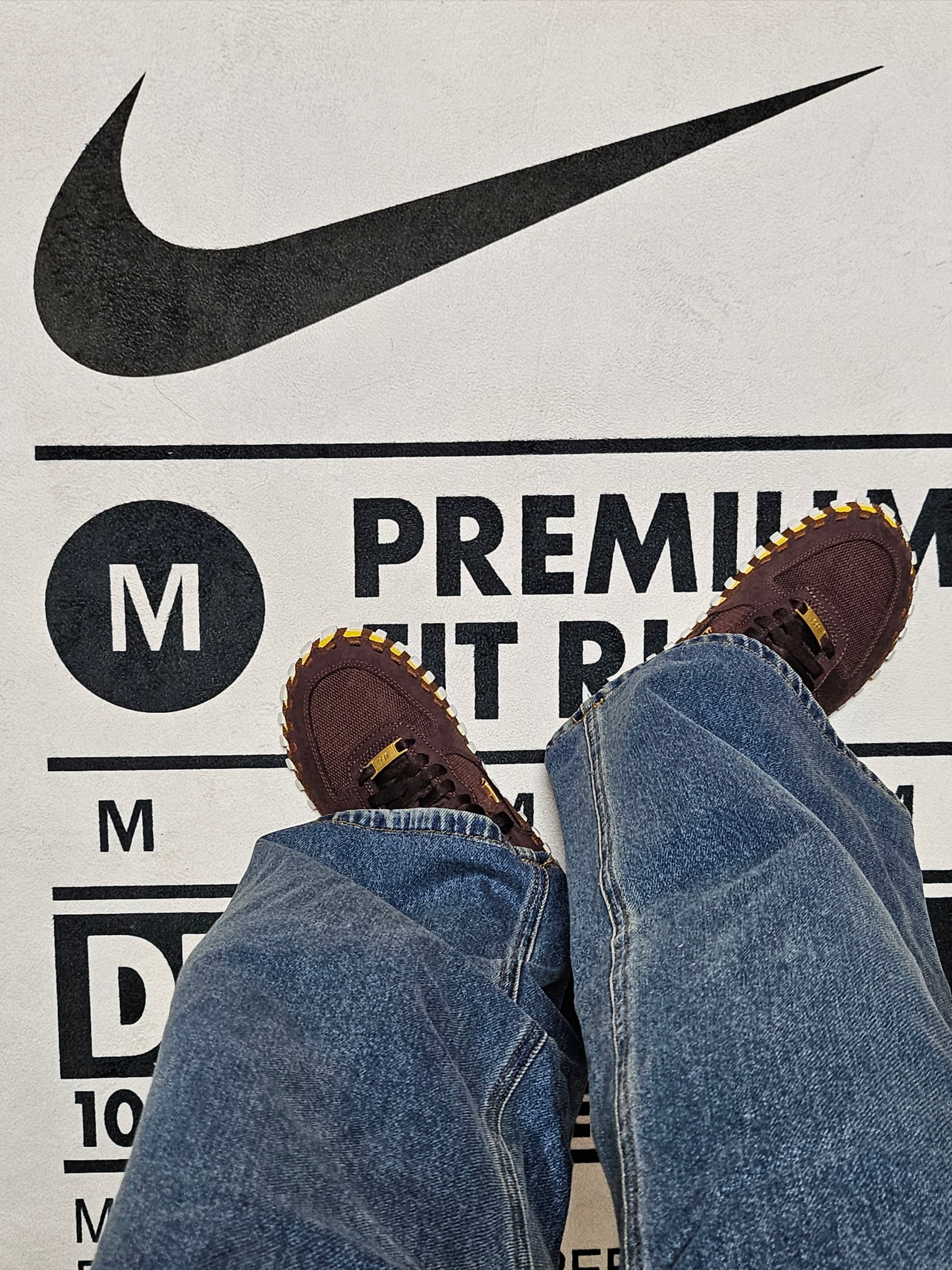 Nike x Jacquemus J Force 1 Low LX SP Earth 착용 스타일 - 3