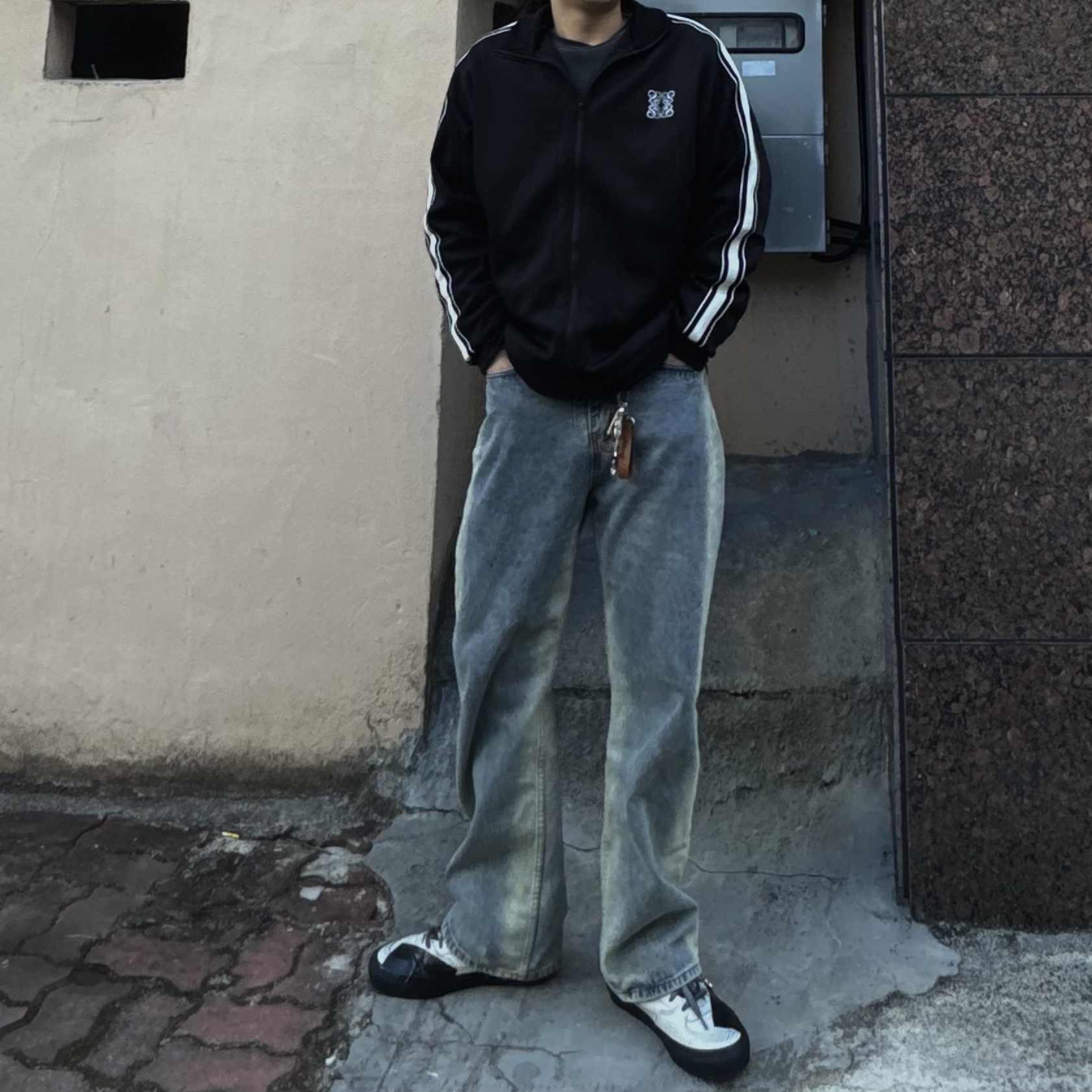 Vans Vault Half Cab EF VLT LX Lux Duct Marshmallow, Stussy Basic Stock Thermal LS T-Shirt Washed Black 착용 스타일 - 1