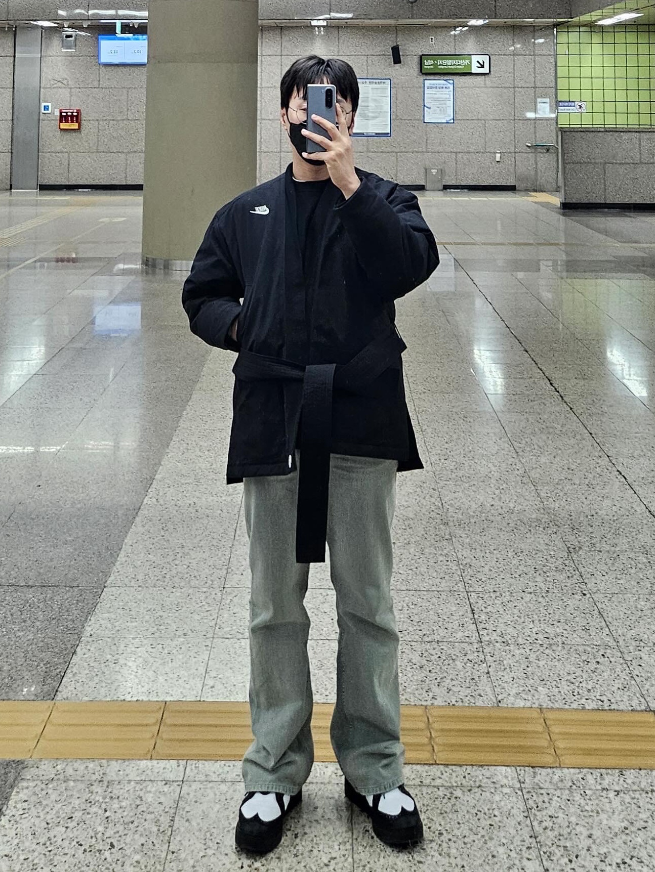 Nike x Peaceminusone 2+1 Jacket Black (DR0100-010), Wooyoungmi Luminous Jellyfish Back Logo T-Shirt Black - 24SS 착용 스타일 - 1