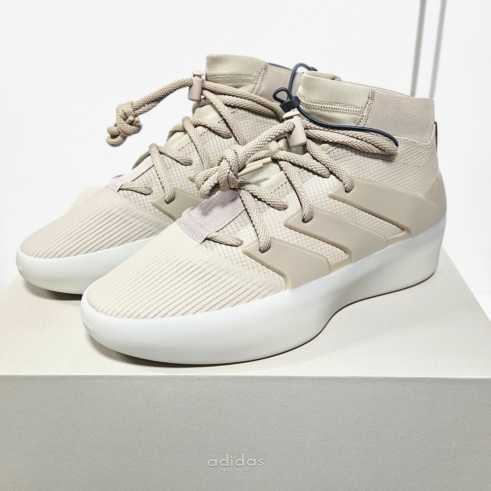 Adidas x Fear of God Athletics I Basketball Clay 착용 스타일 - 7
