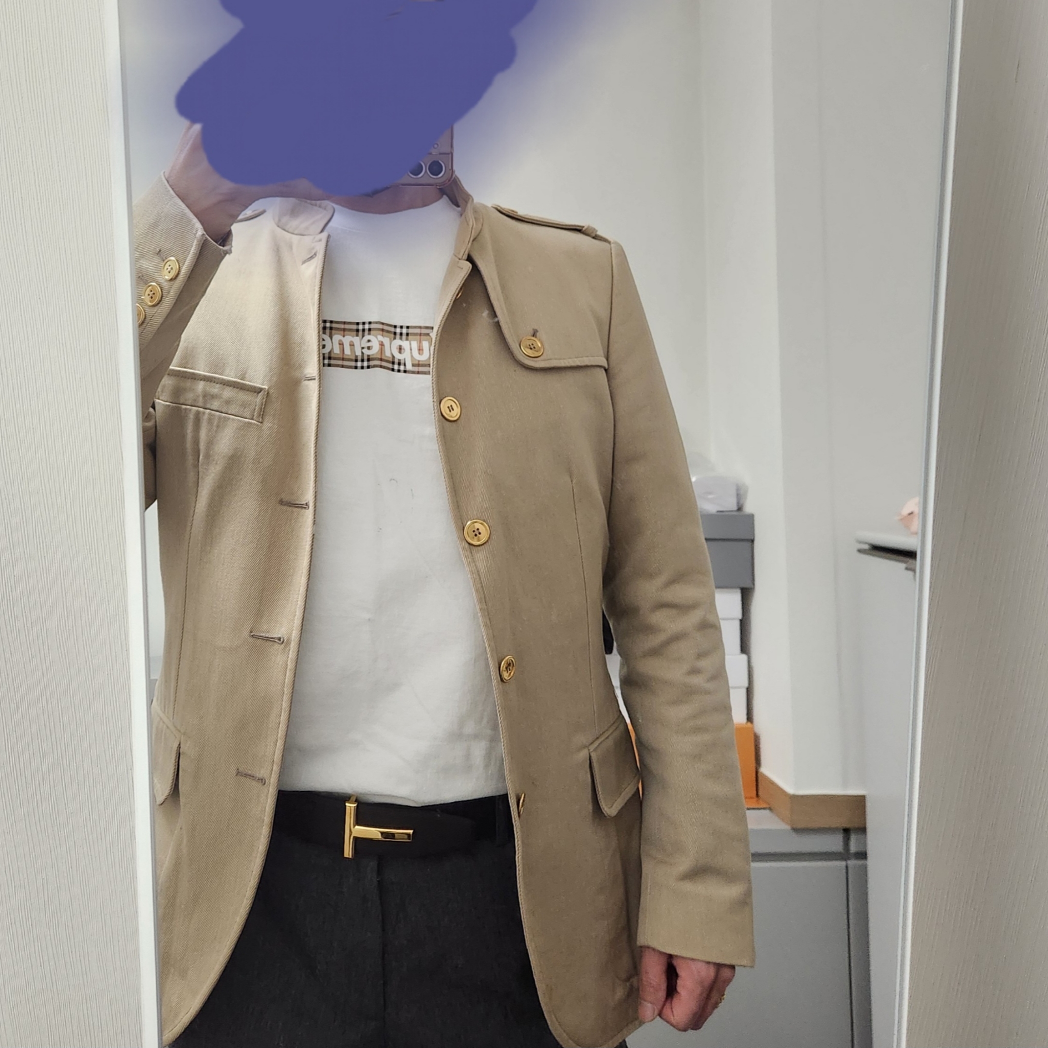 Supreme x Burberry Box Logo T-Shirt White - 22SS, Tom Ford Soft Grain Leather T Icon Belt Brown Black 착용 스타일 - 1