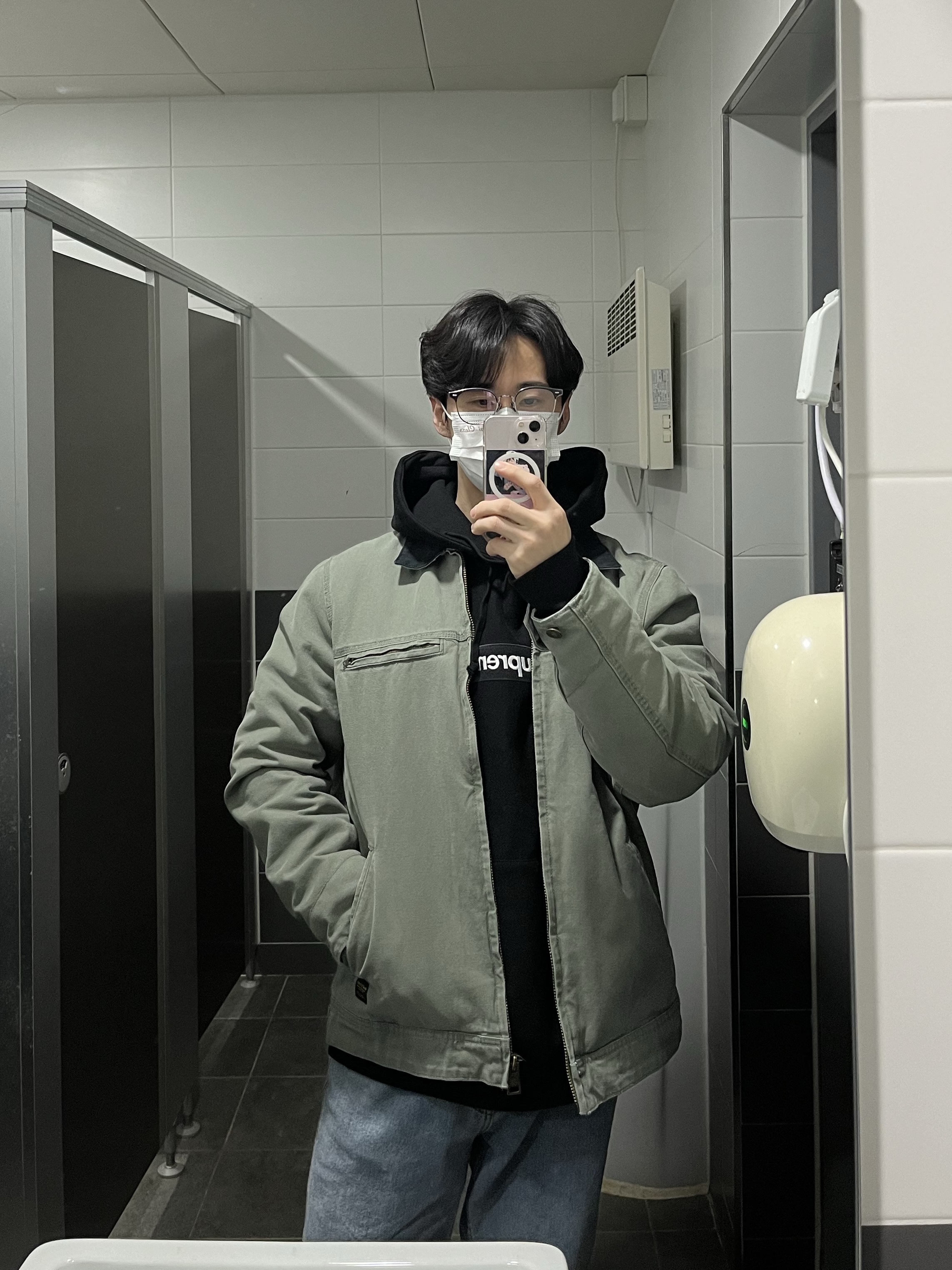 Gentle Monster Alio X GD1 Gray, Supreme Box Logo Hooded Sweatshirt Black - 23FW 착용 스타일