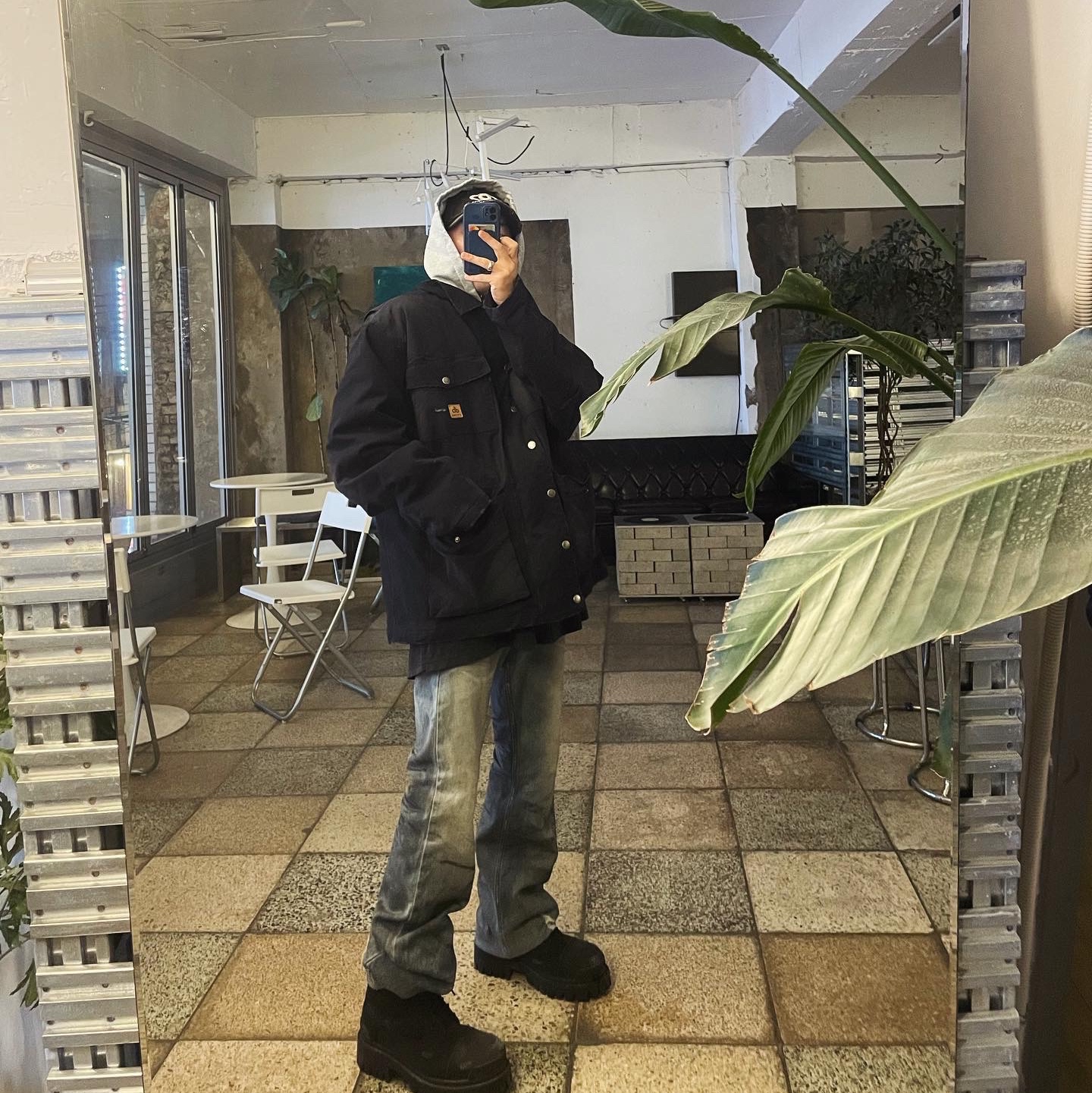 Project G/R Flare Jeans Blue, Balenciaga Combat Strike 20mm Boots Black 착용 스타일
