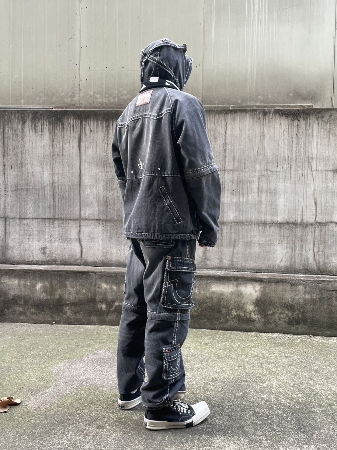 True Religion x Fetch Denim Separate Cargo Pants Black, True Religion x Fetch Denim Separate Parka Black 착용 스타일 - 3