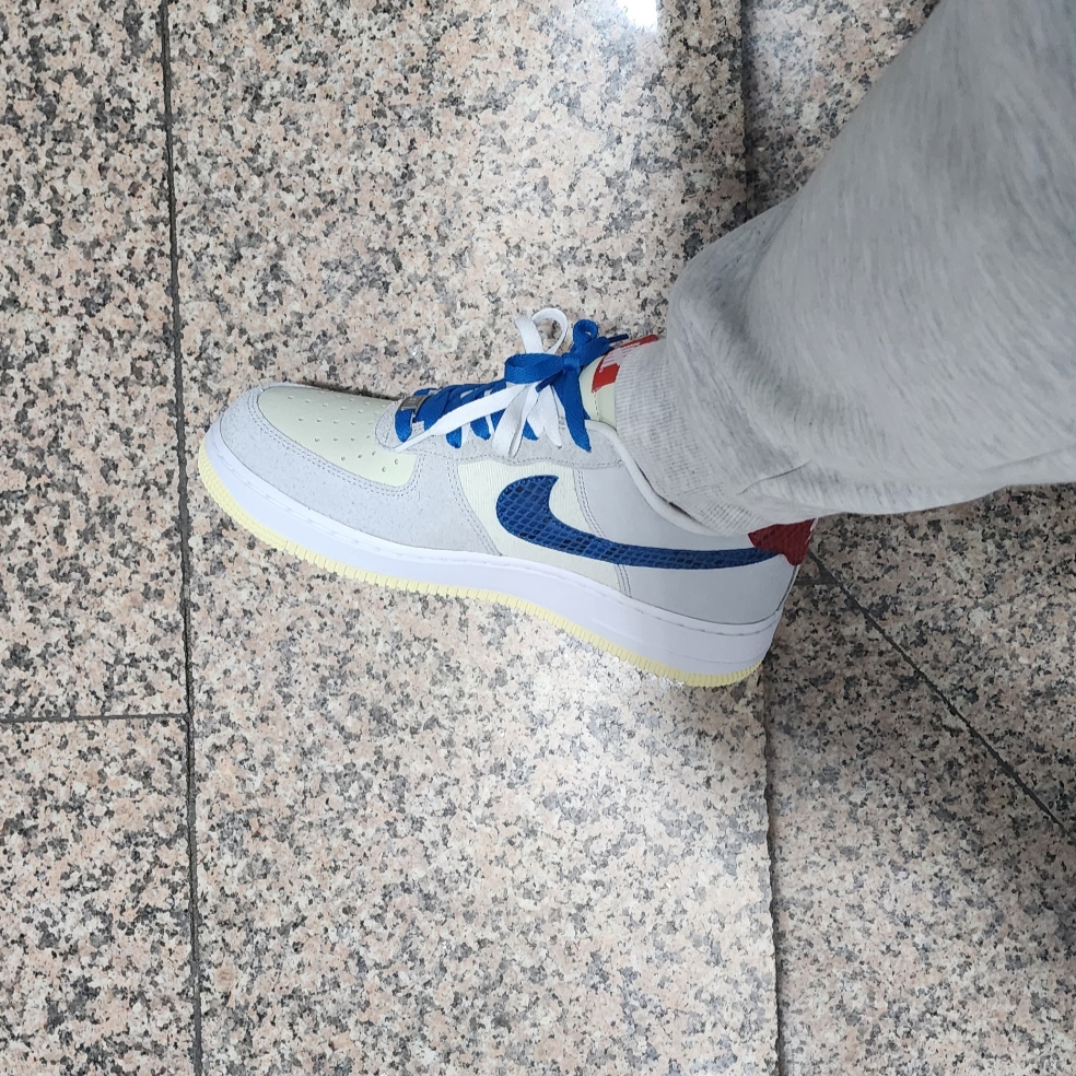 Nike x Undefeated Air Force 1 Low SP 5 On It 착용 스타일 - 3