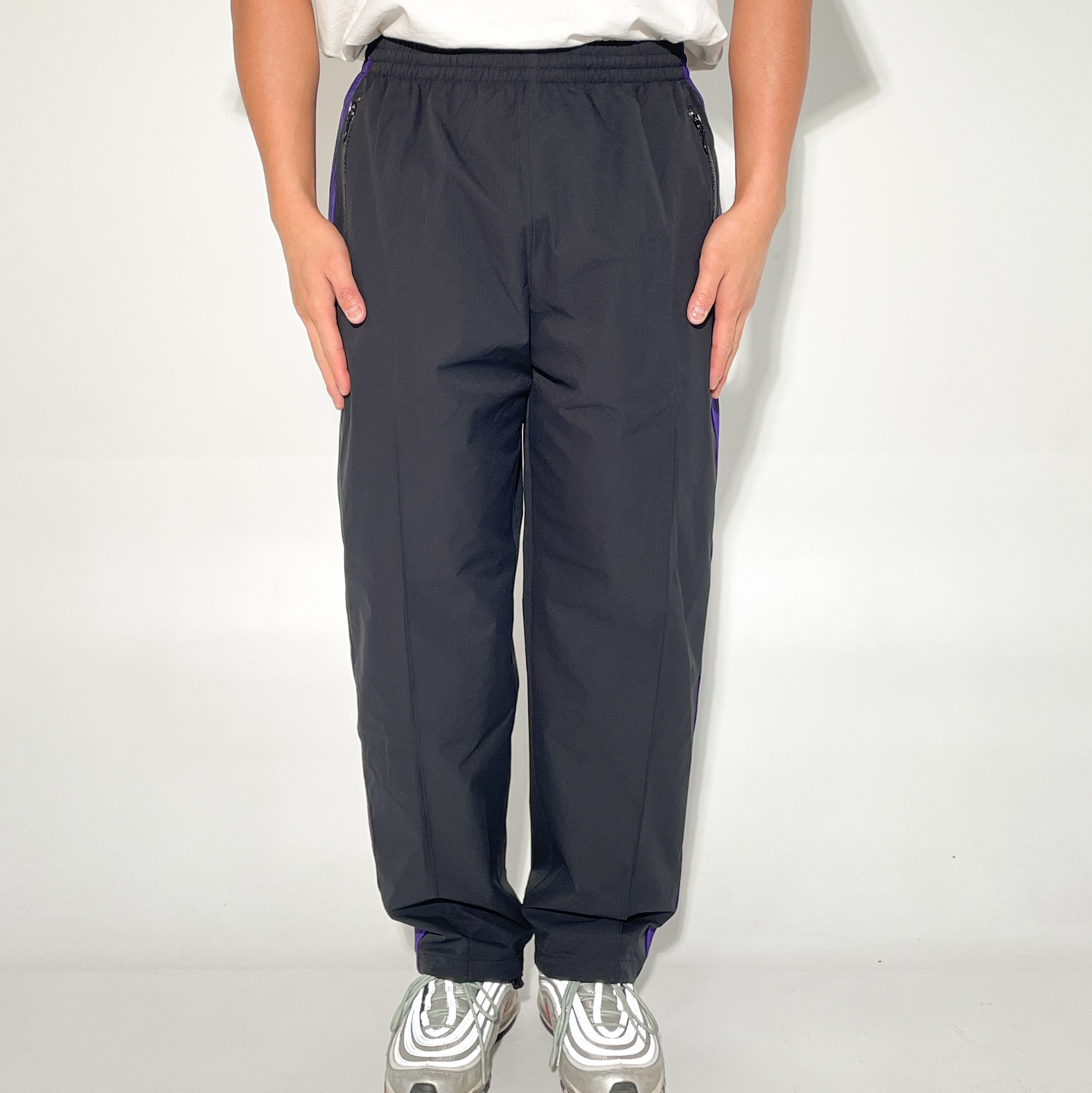 Needles x DC Shoes Track Pants Poly Ripstop Black 착용 스타일 - 2
