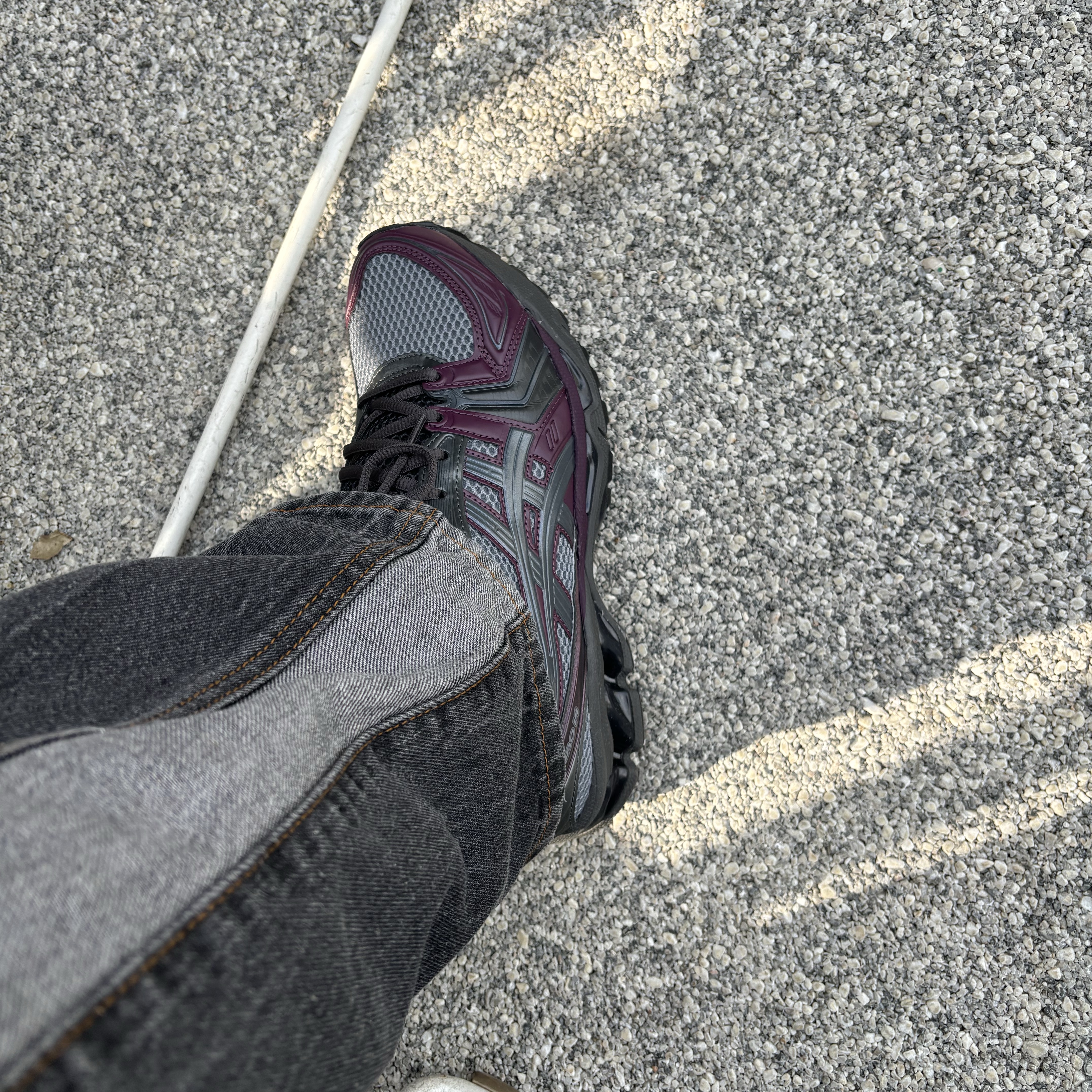 Asics x Atmos Gel-Kayano 14 Grey Purple 착용 스타일