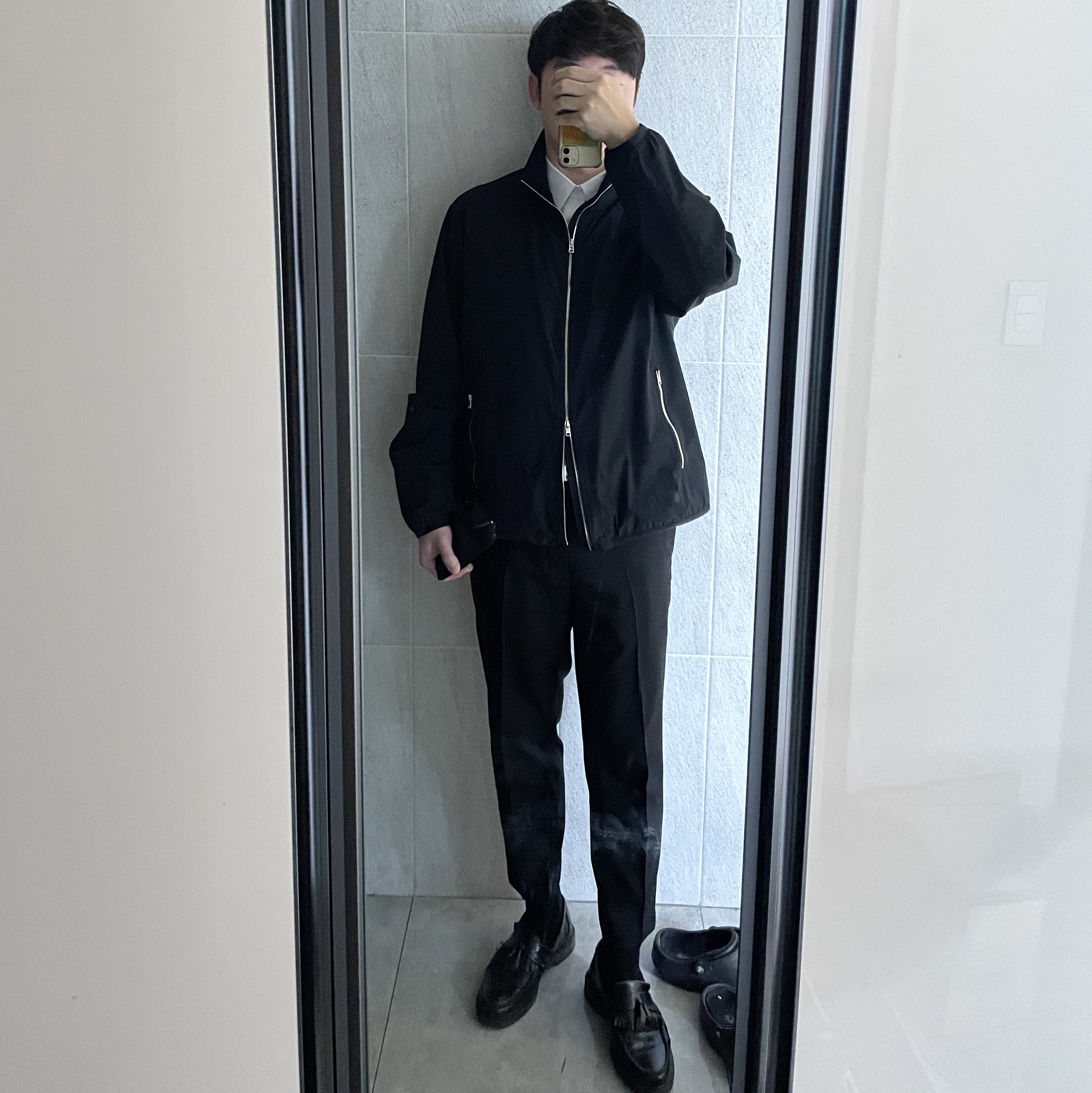 Dr. Martens Adrian Arcadia Leather Loafers Cherry Red 착용 스타일