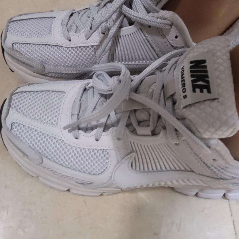 Nike Zoom Vomero 5 SP Vast Grey 2023 착용 스타일