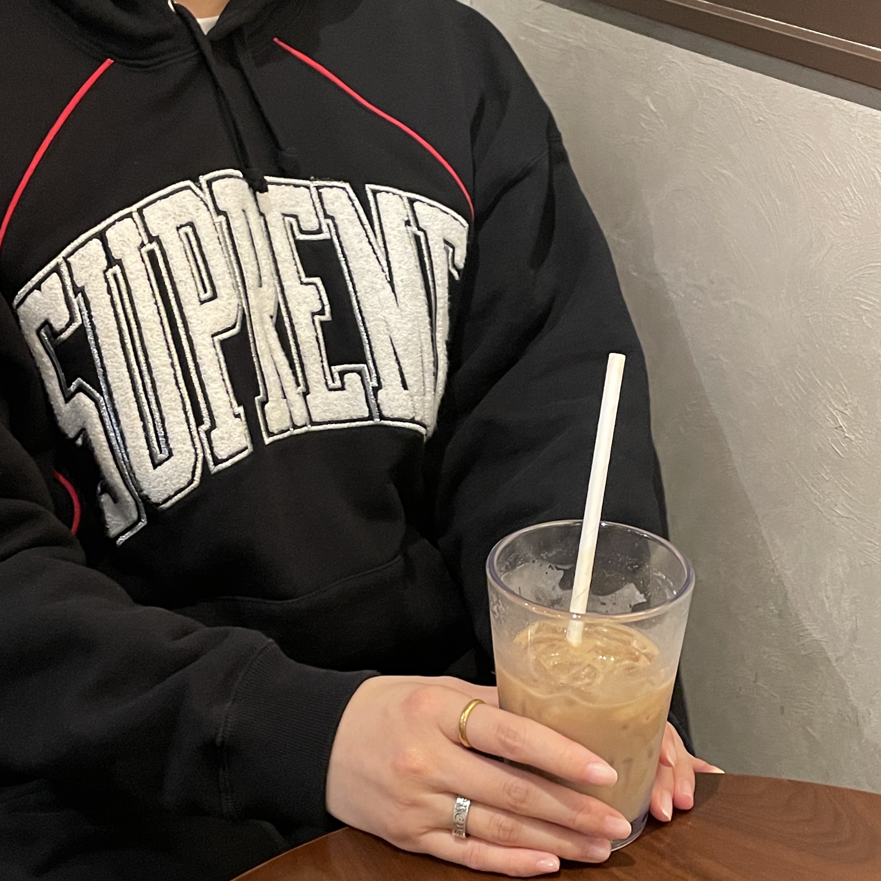Supreme Boxy Piping Arc Hooded Sweatshirt Black - 23SS 착용 스타일