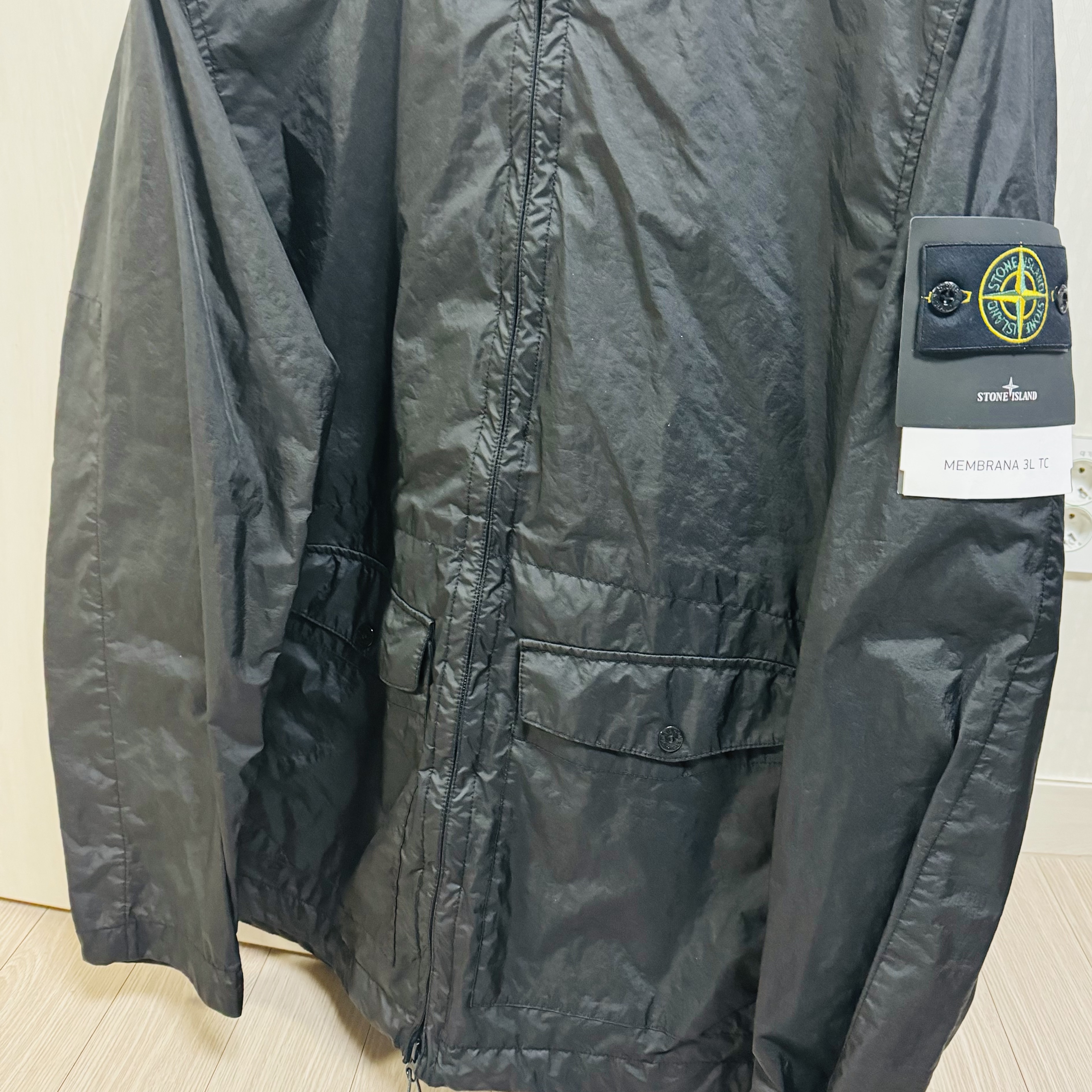 Stone Island 41123 Membrana 3L TC Hooded Jacket Black - 24SS 착용 스타일