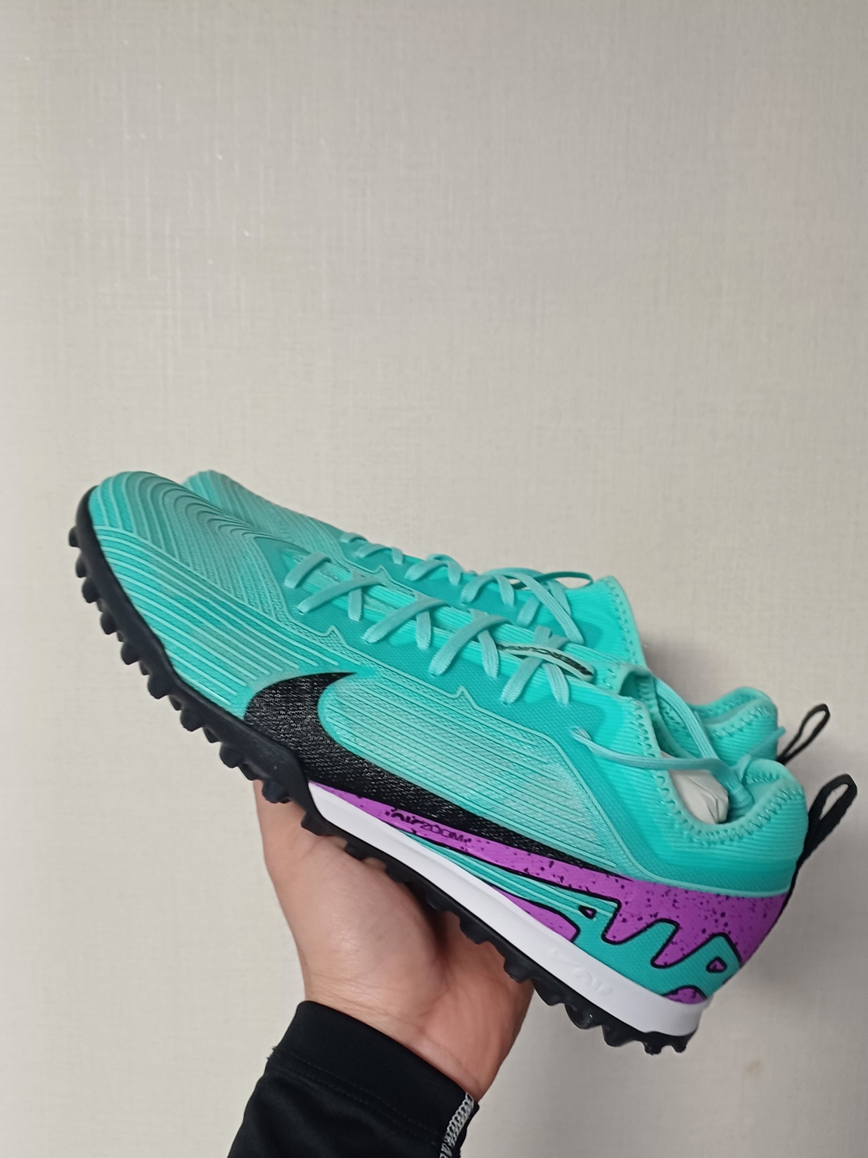 Nike Zoom Mercurial Vapor 15 Pro TF Hyper Turquoise Fuchsia Dream 착용 스타일 - 1