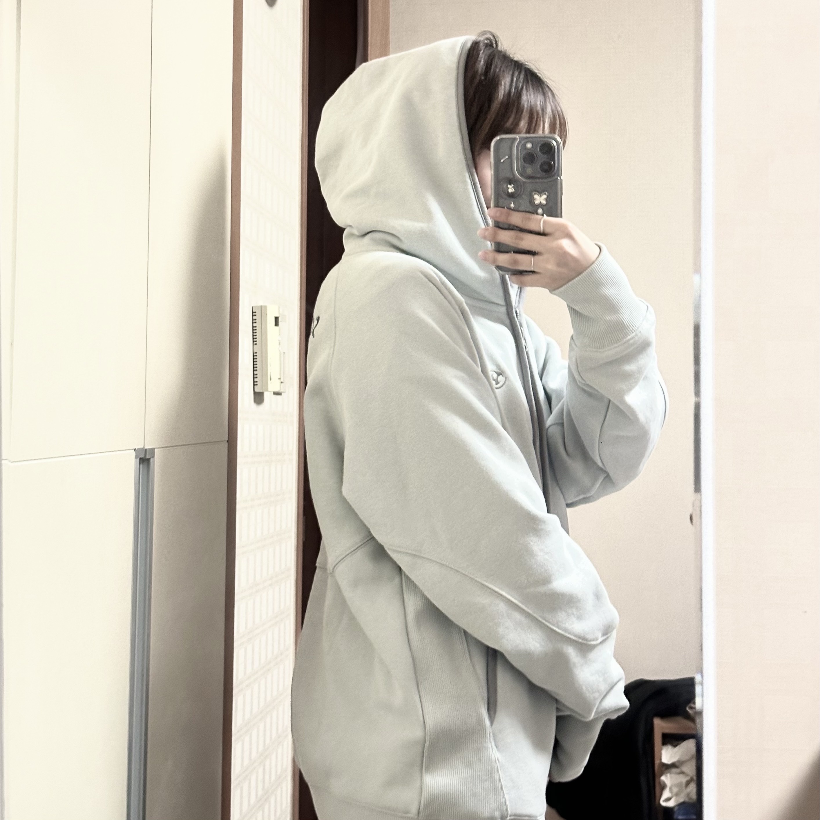 Sansan Gear Hoodie Zip-Up Grey - 24SS 착용 스타일 - 2