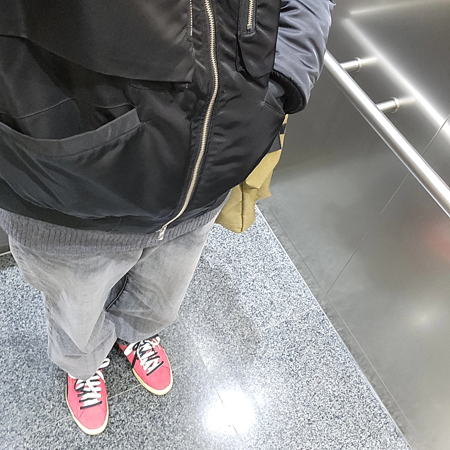 Puma x LMC Suede VTG Red 착용 스타일
