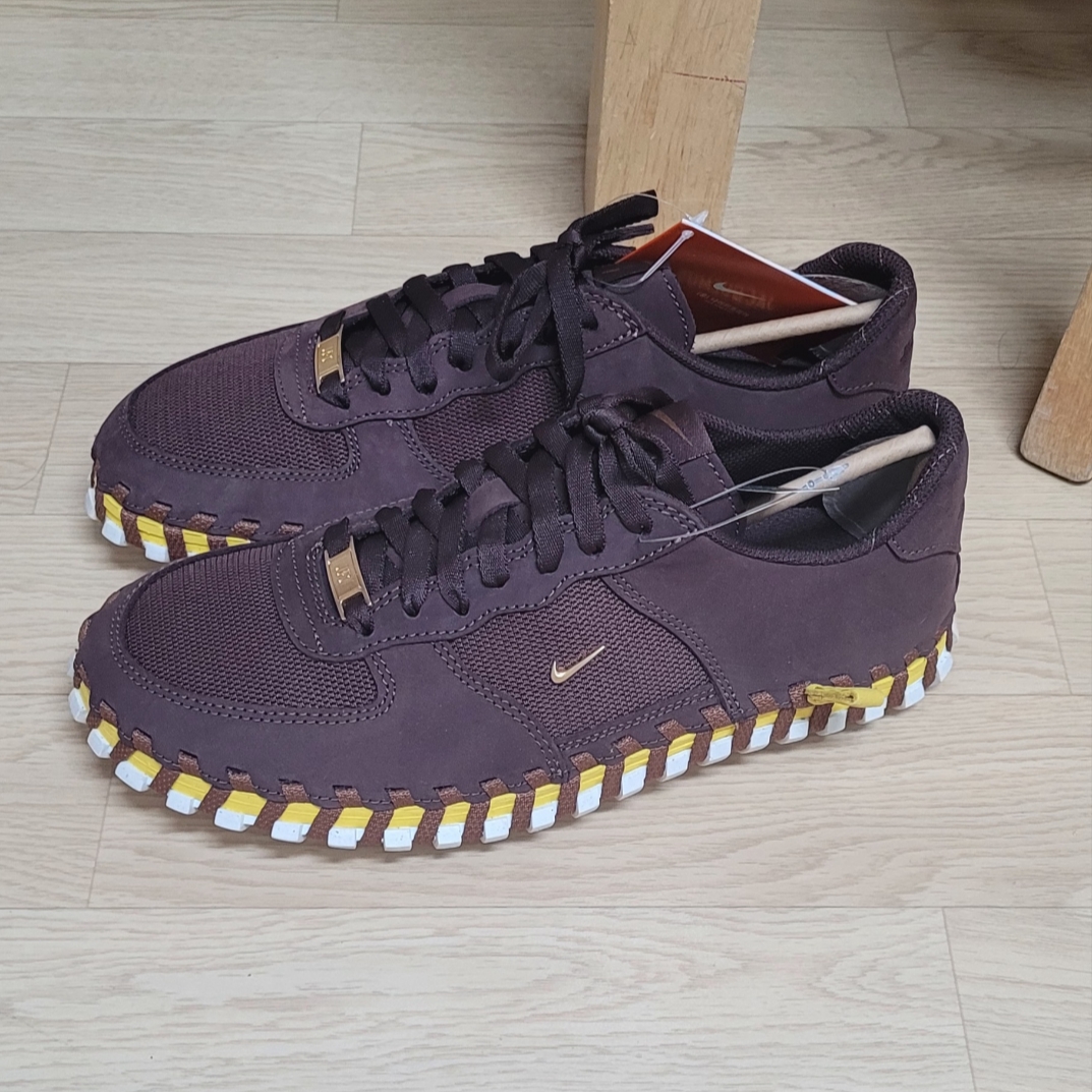 Nike x Jacquemus J Force 1 Low LX SP Earth 착용 스타일 - 1