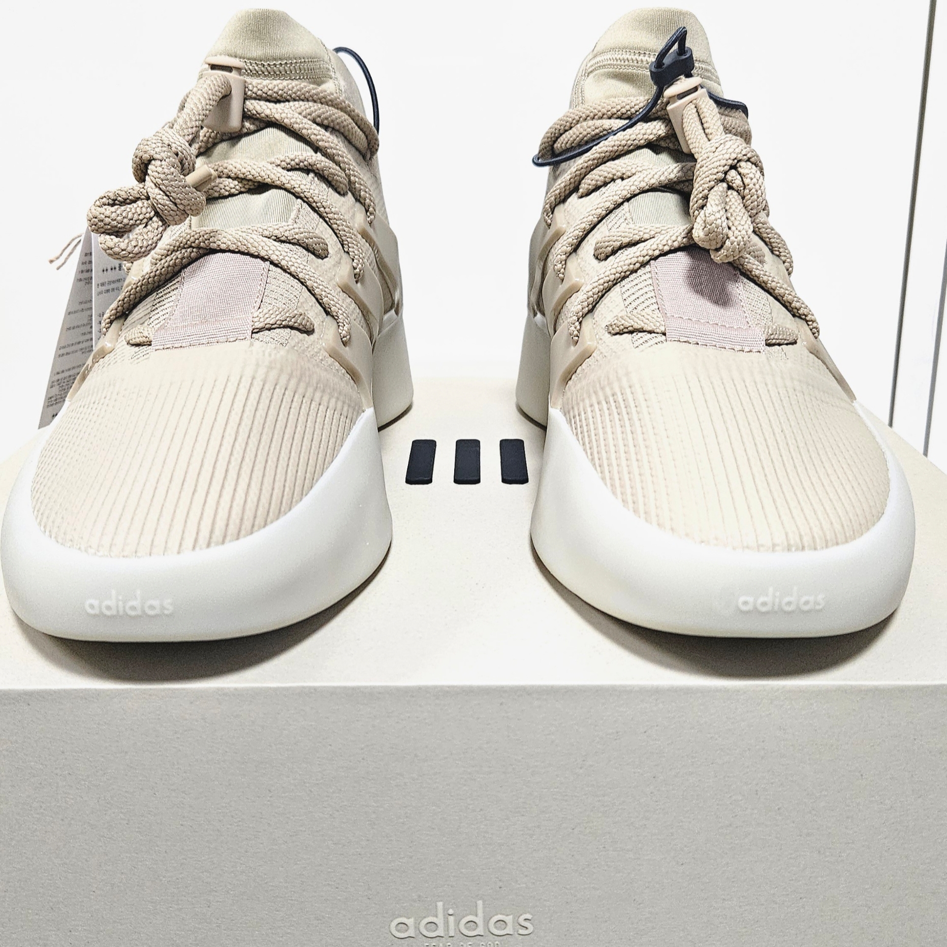 Adidas x Fear of God Athletics I Basketball Clay 착용 스타일 - 5
