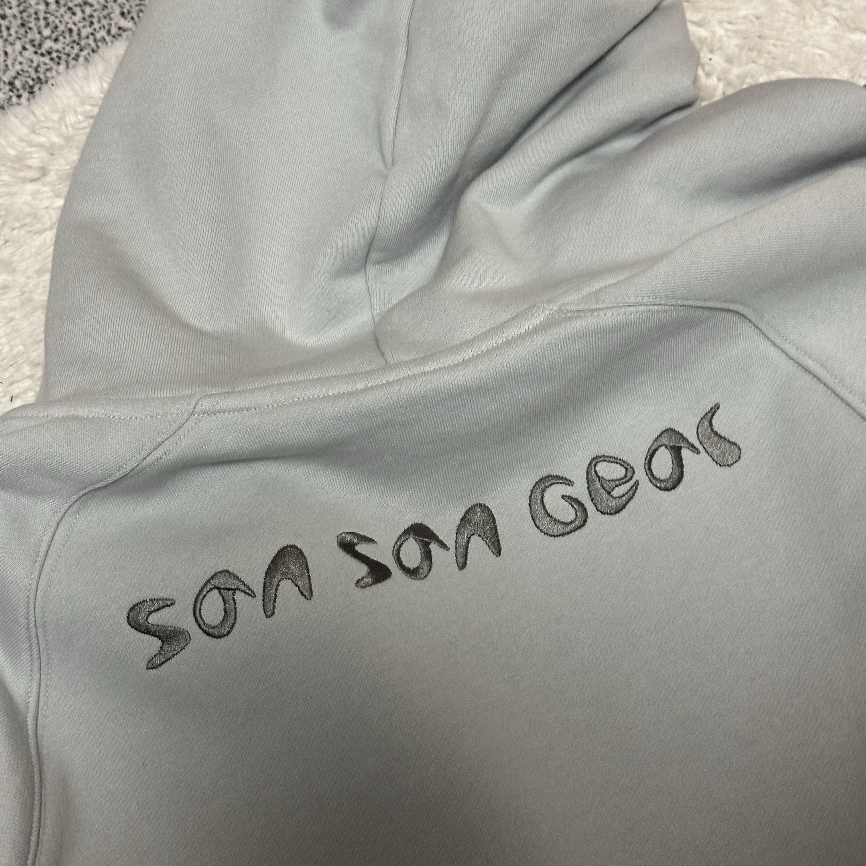 Sansan Gear Hoodie Zip-Up Grey - 24SS 착용 스타일 - 3
