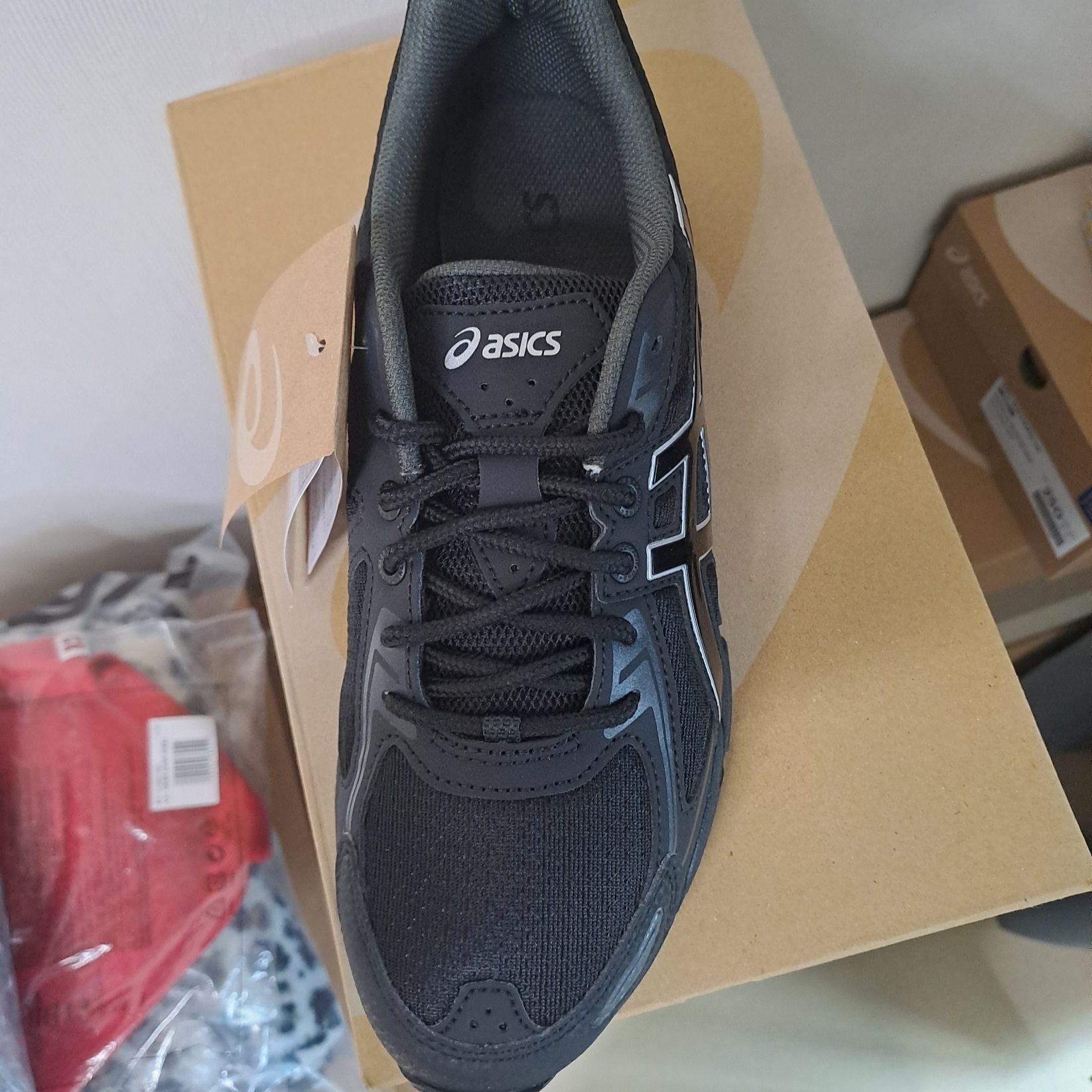 Asics Gel-Venture 6 SPS Black 착용 스타일 - 3