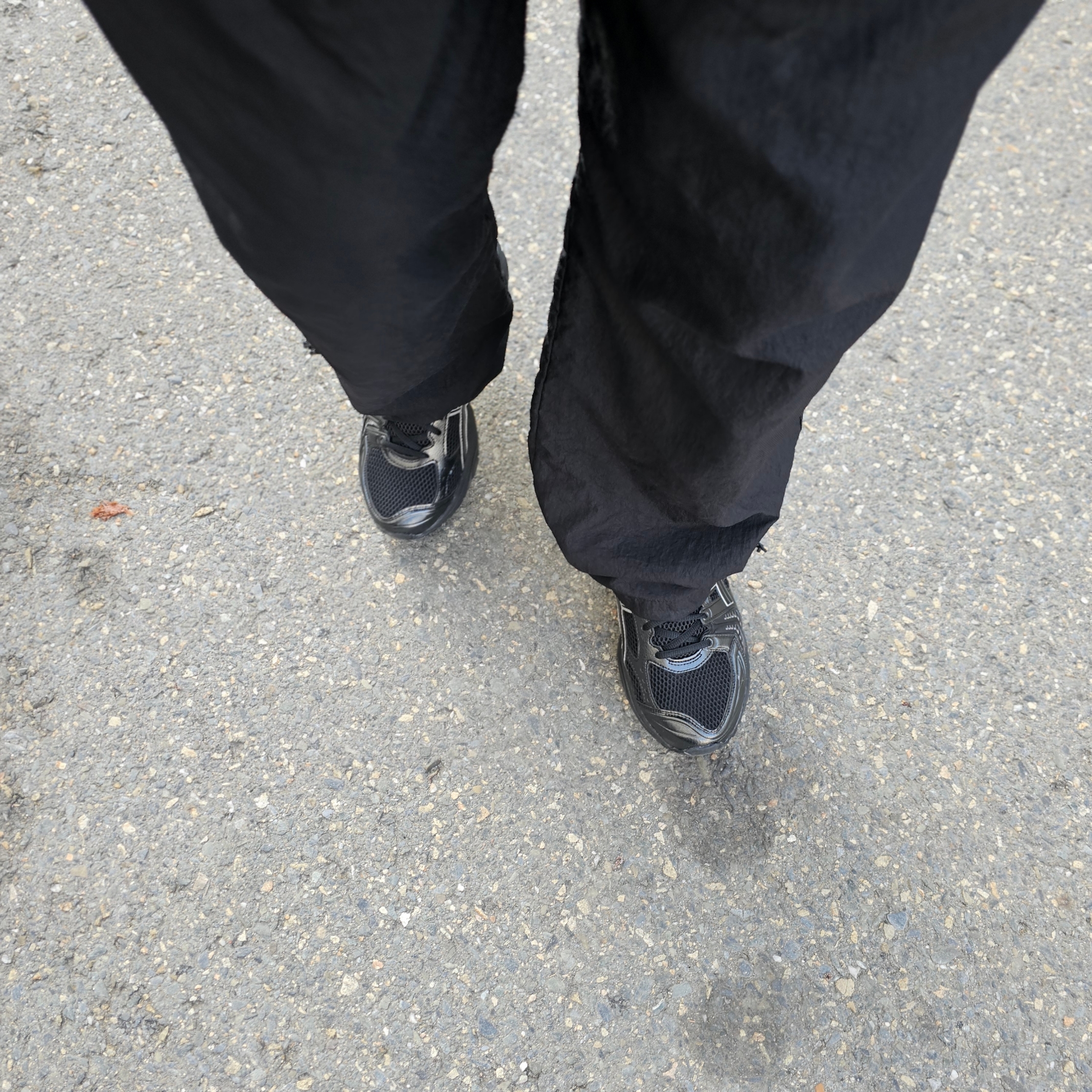 Asics Gel-Kayano 14 Black Pure Silver 착용 스타일
